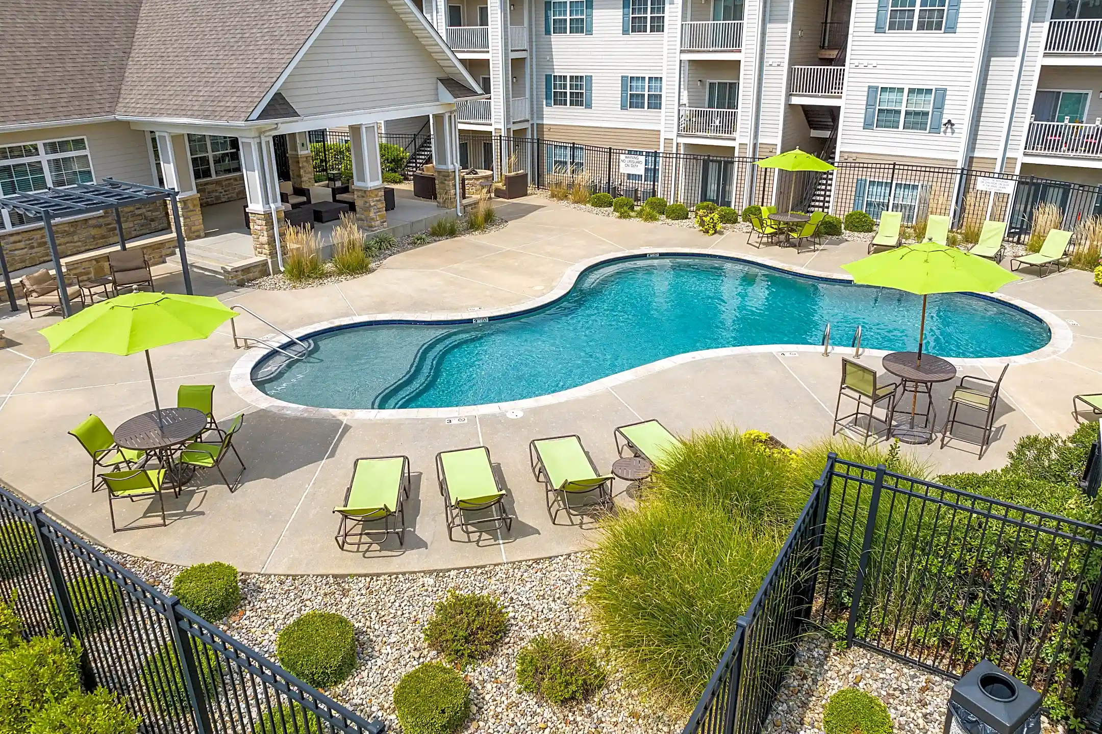 Celtic Crossing 1200 Belfast Dr Saint Peters, MO Apartments for