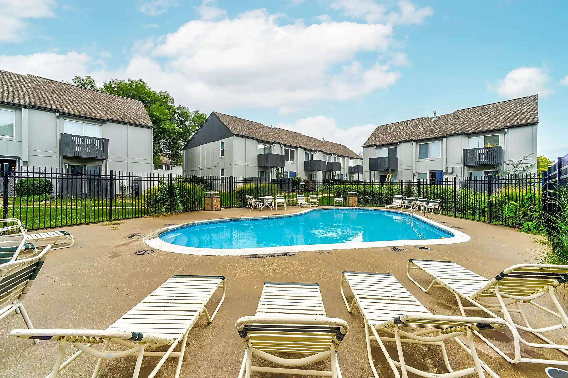 Union Flats & Townhomes Lawrence, KS 66049