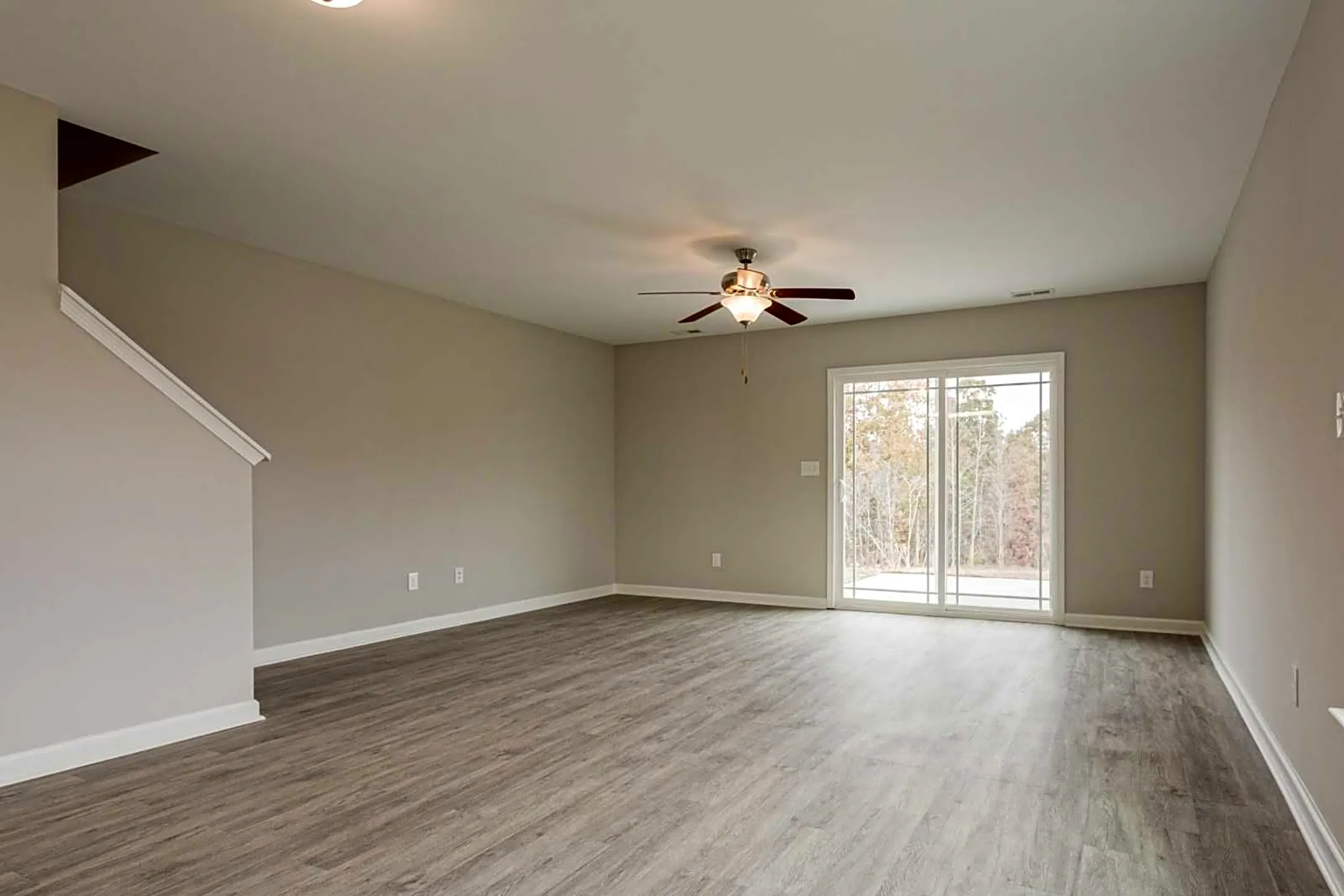 Riverwood Ranch Townhomes Apartments - Clayton, NC 27527