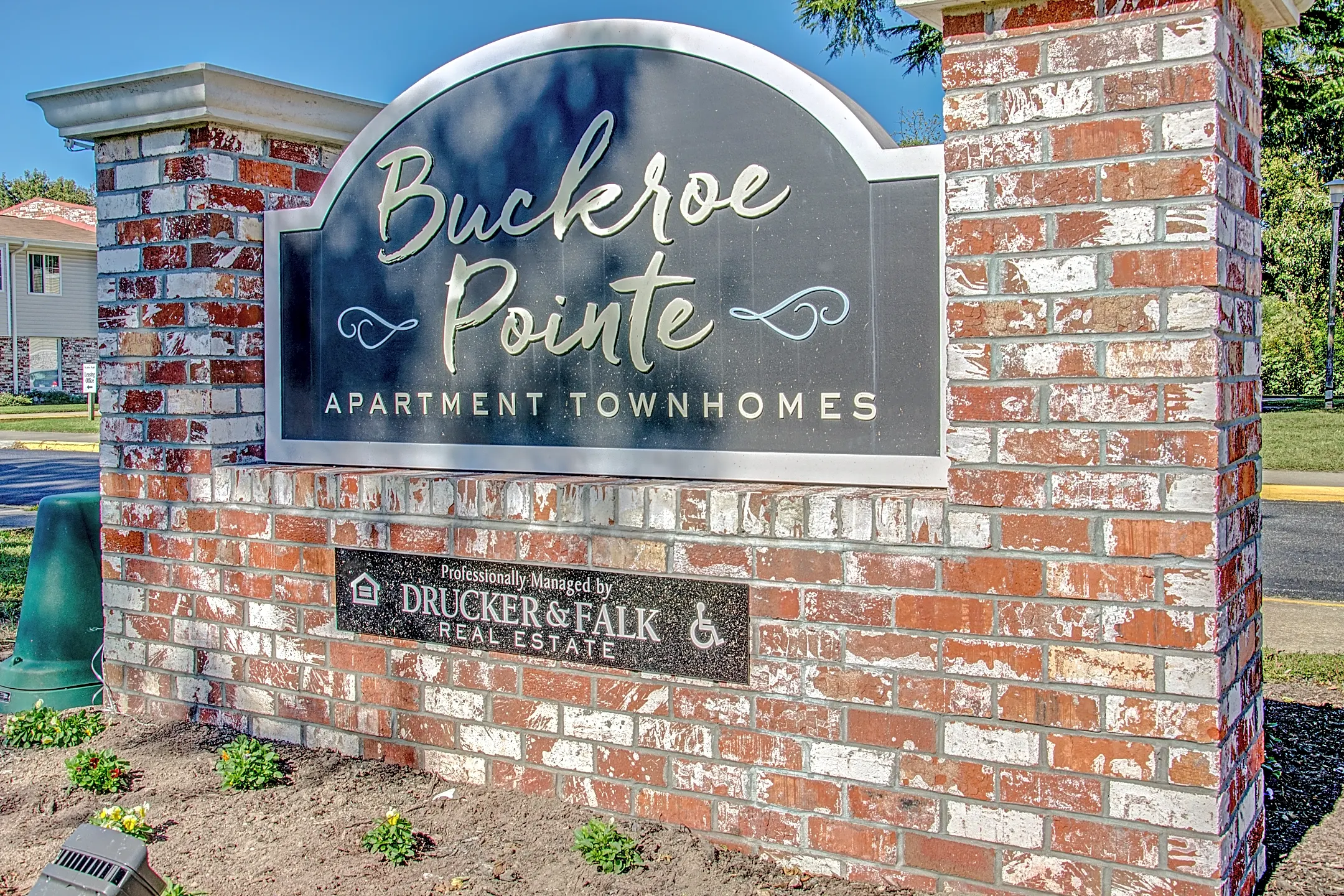Community Signage - Buckroe Pointe Apartment Townhomes - Hampton, VA