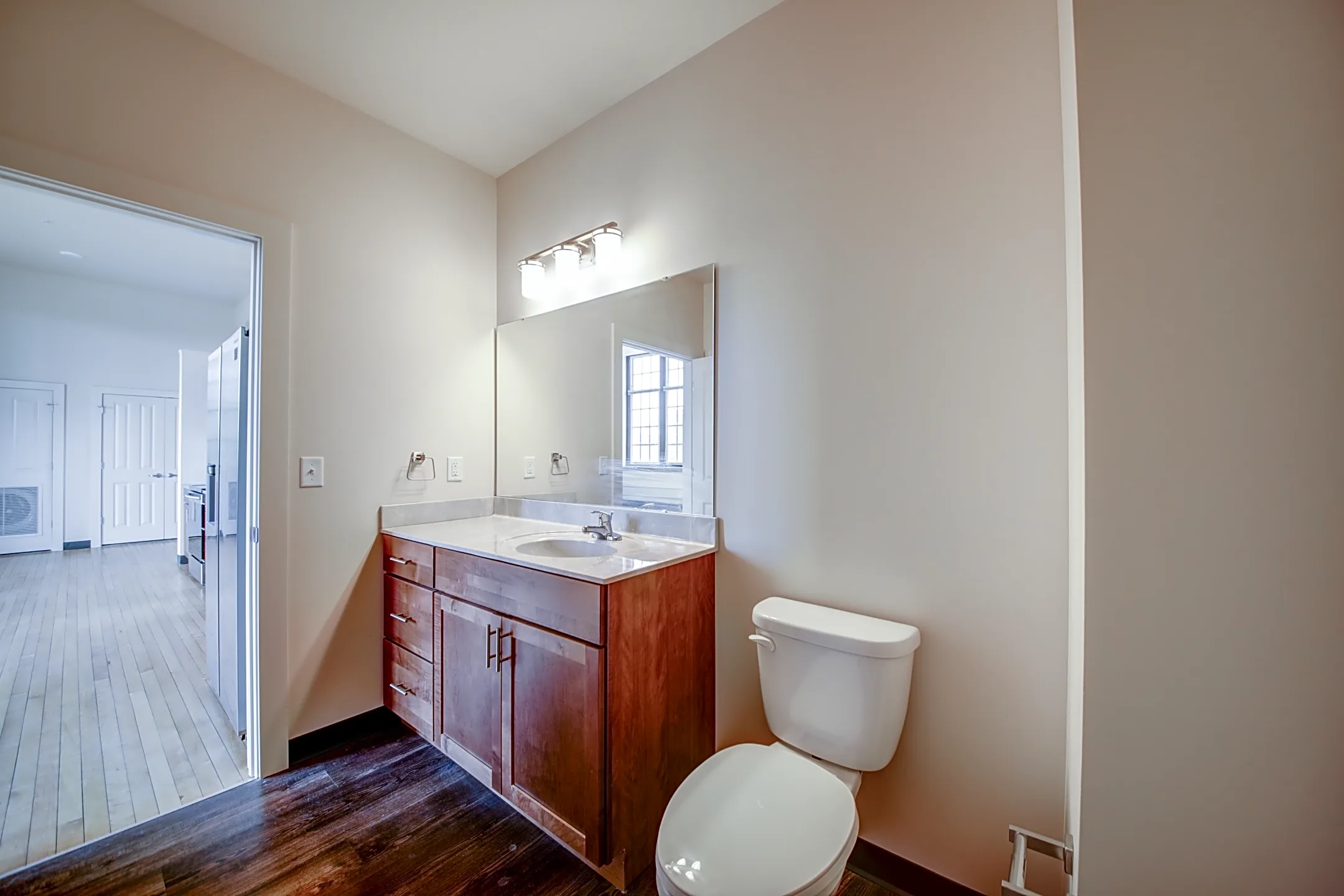 Bathroom - Lyon School Apartments - Saint Louis, MO