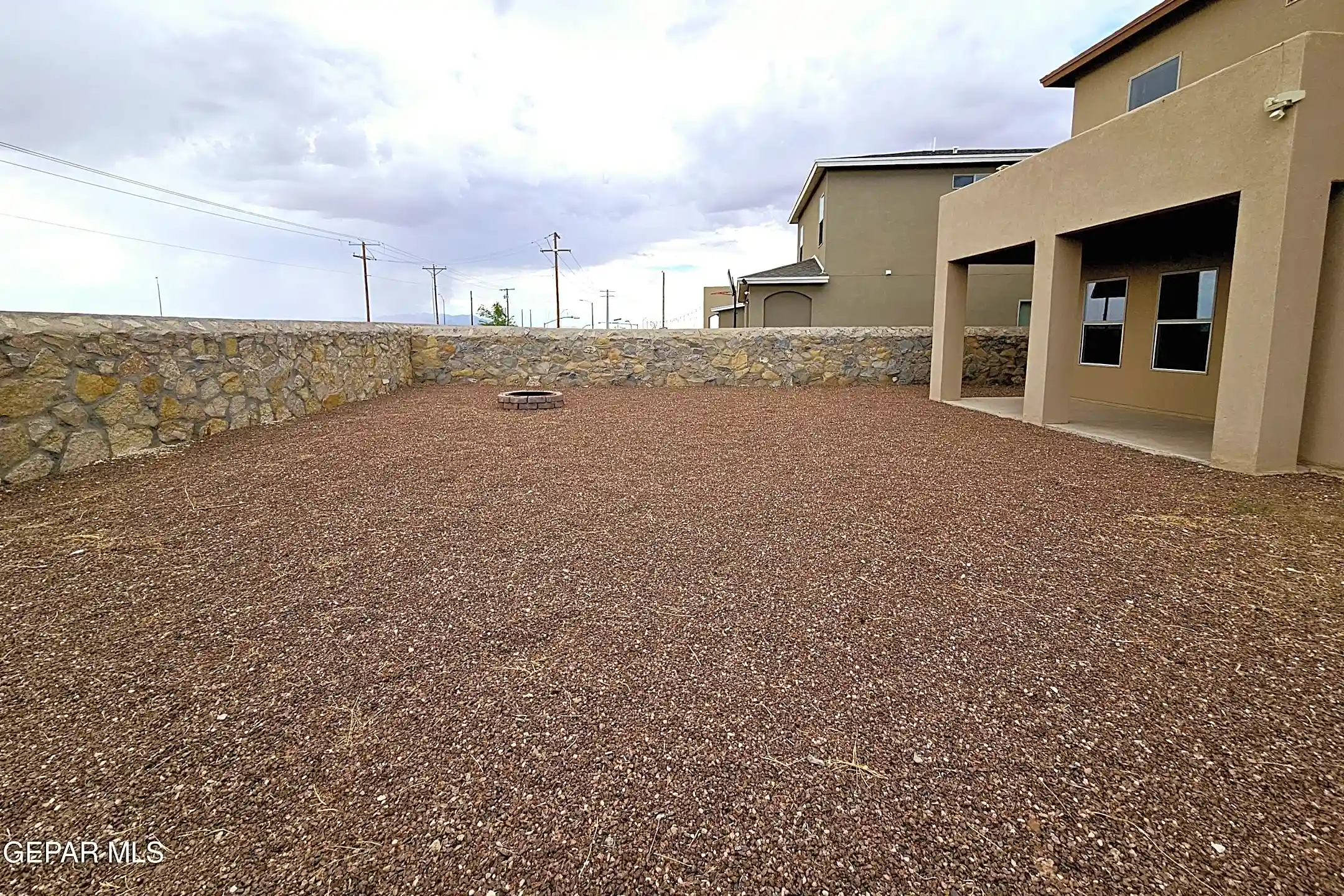 Building - 12185 Copper Valley Ln - El Paso, TX
