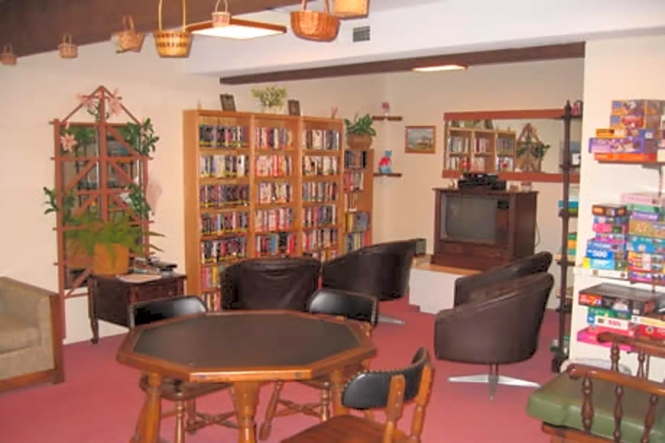 Hyannis House 290 W Main St Hyannis, MA Apartments for Rent Rent.