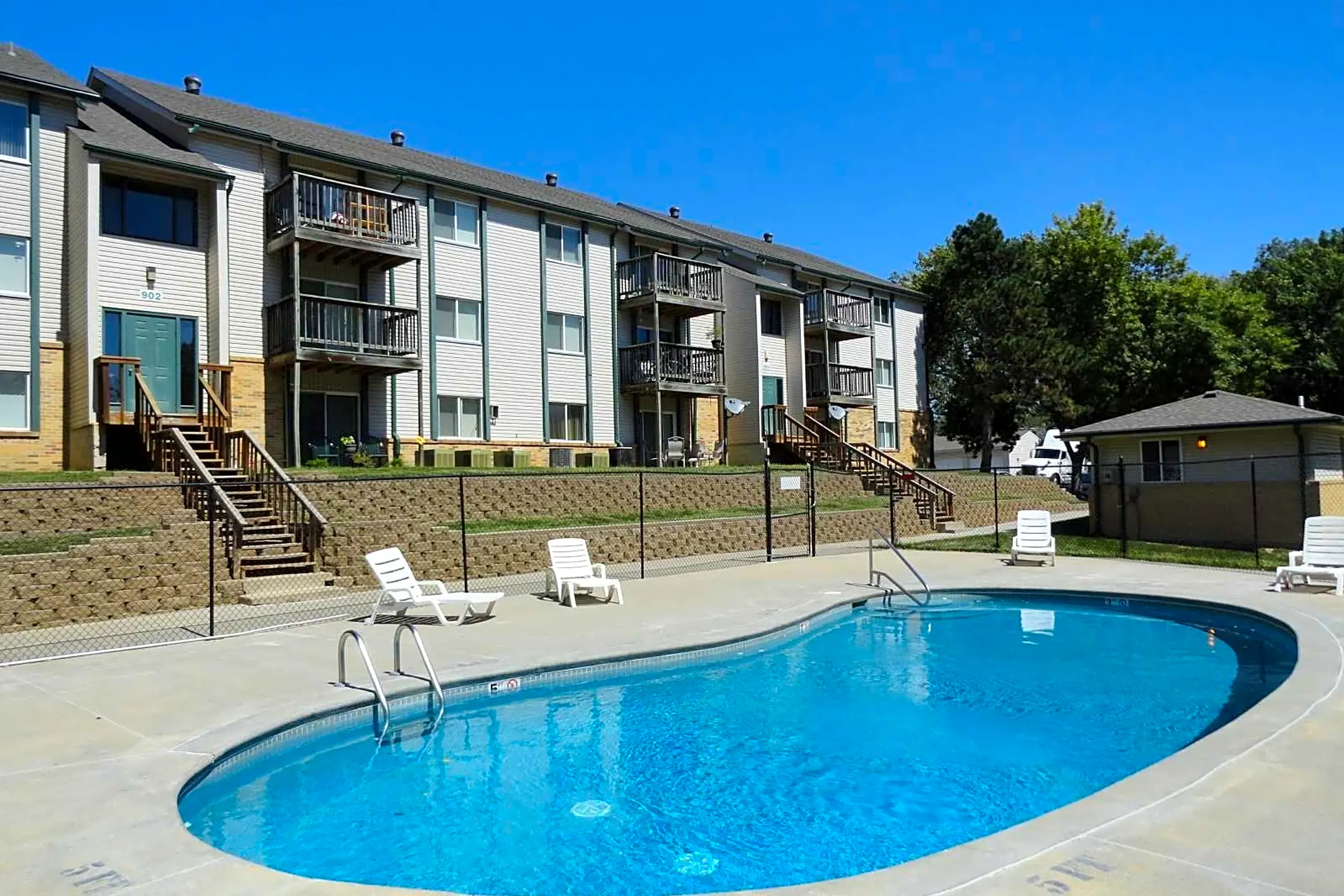 Country Estates Apartments - Bellevue, NE