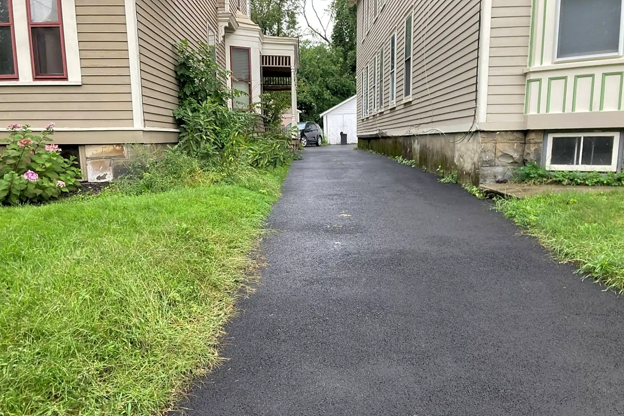 Building - 1056 Gillespie St #3F - Schenectady, NY
