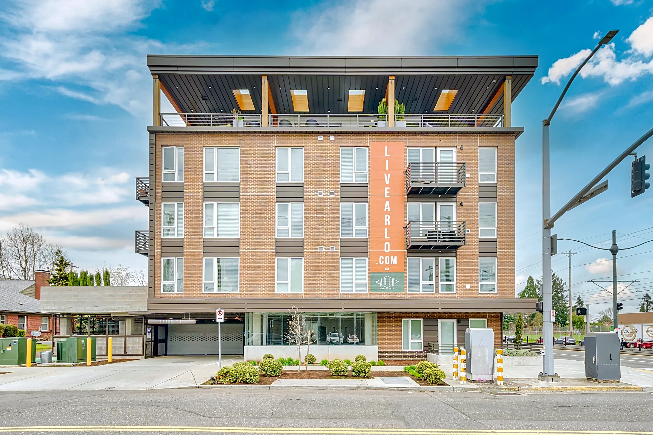 Building - ArLo Apartments - Portland, OR