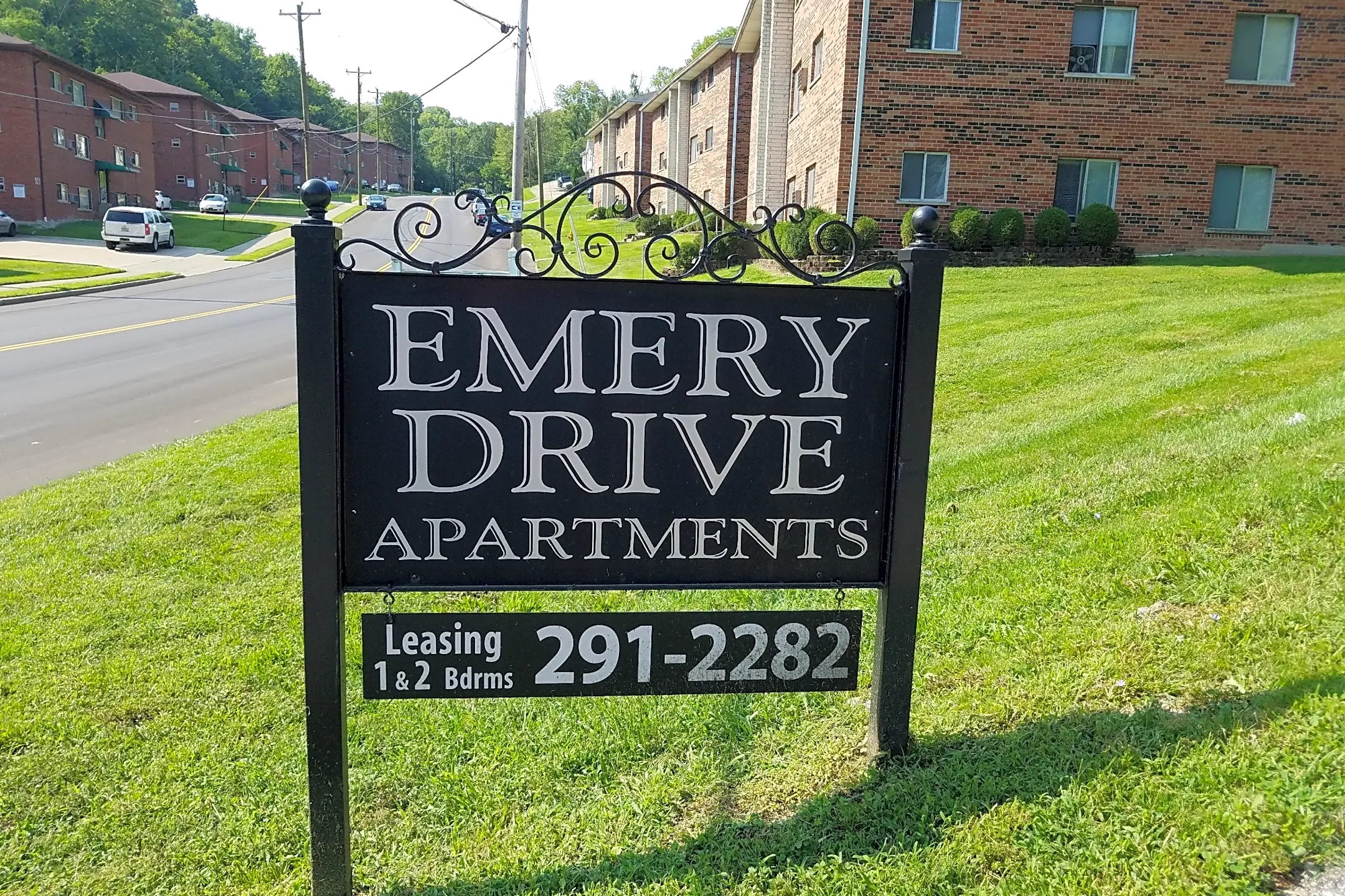 Pool - Emery Drive Apartments - Covington, KY