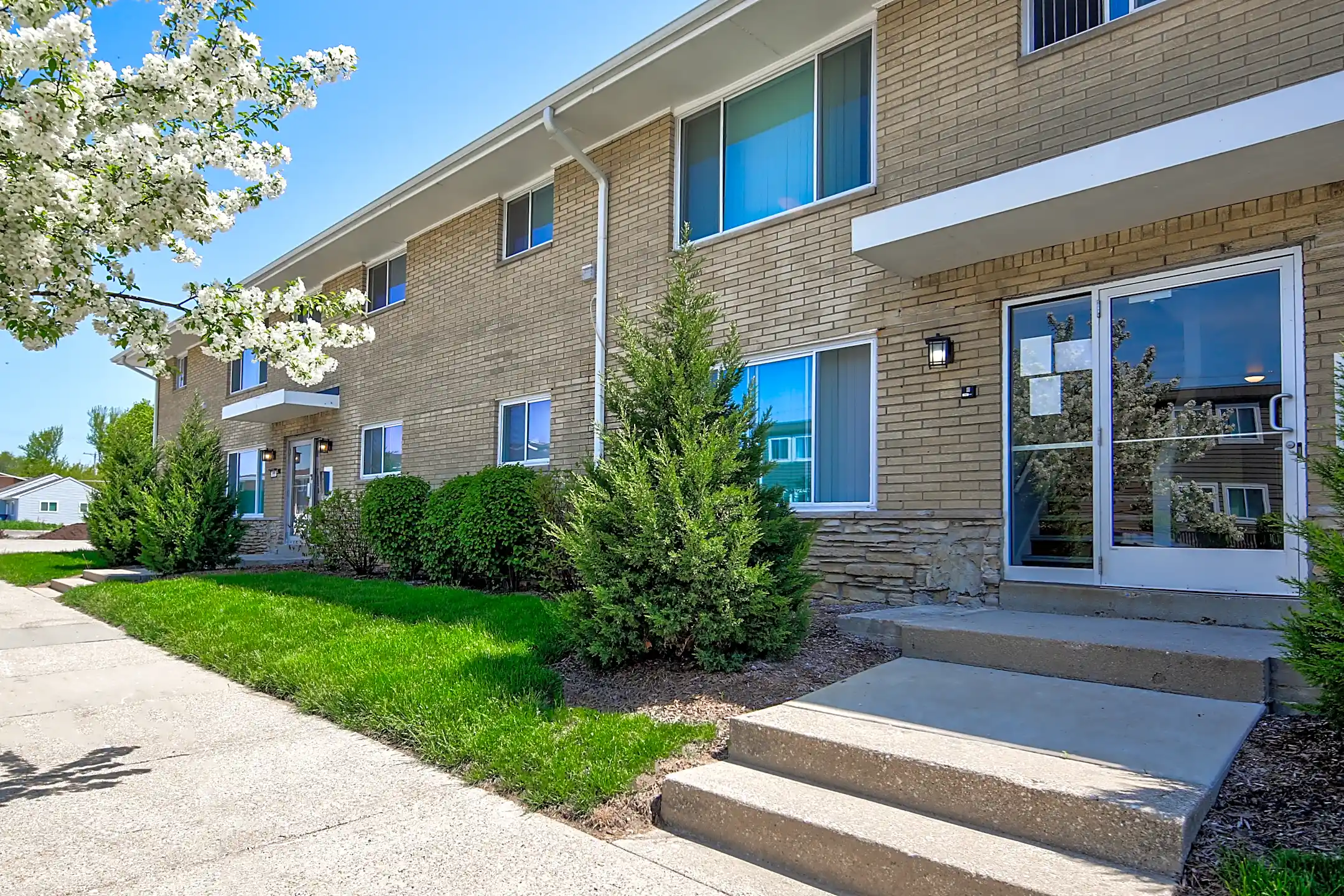 The Maples 2432 Anthony Ln Racine, WI Apartments for Rent Rent.