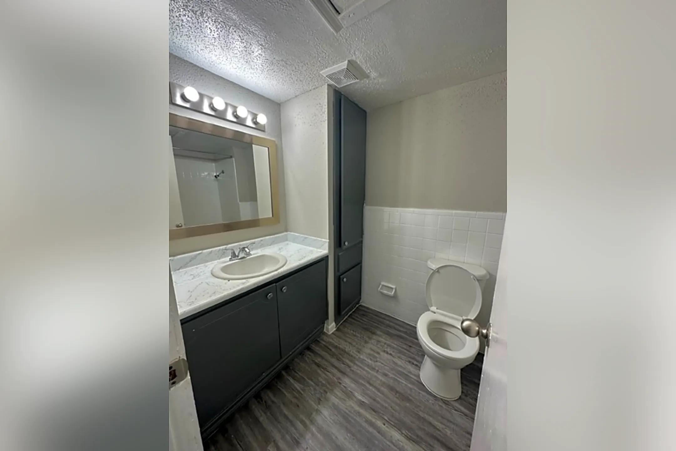 8101 Leonora St 8101 Leonora St unit 305 Houston, TX Apartments for