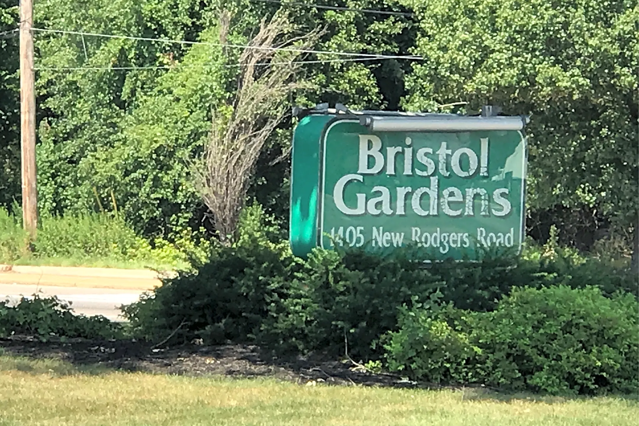 Bristol Gardens Apartments Bristol PA 19007   53605195c4d2f2b6853642f15aa88405