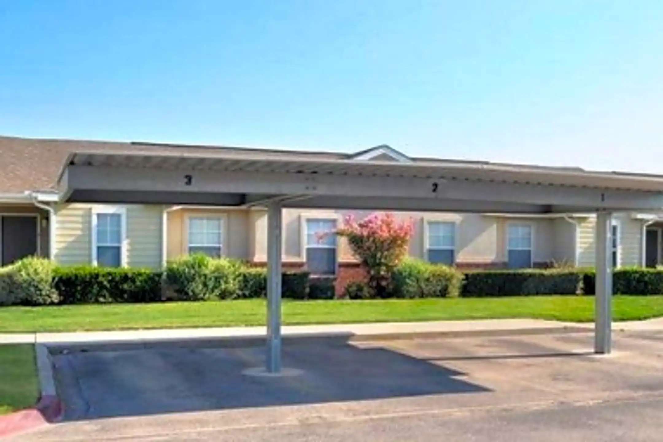 La Vista Townhomes 1715 Kings Way Del Rio, TX Apartments for Rent