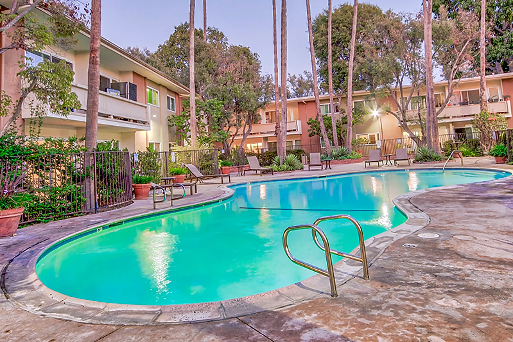Pool - Villa Vicente - Los Angeles, CA