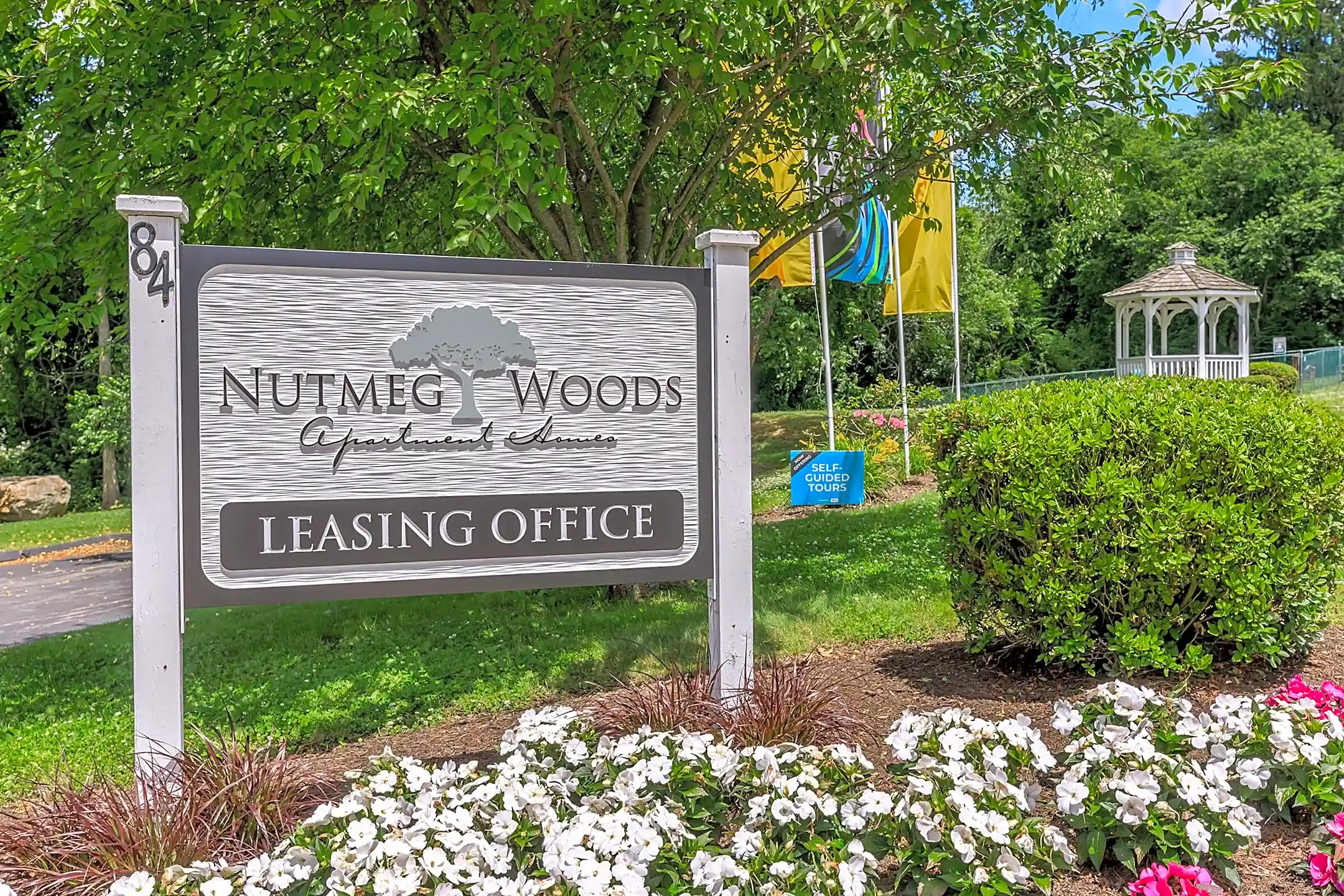 Nutmeg Woods 84 Hawthorne Dr N New London, CT Apartments for Rent