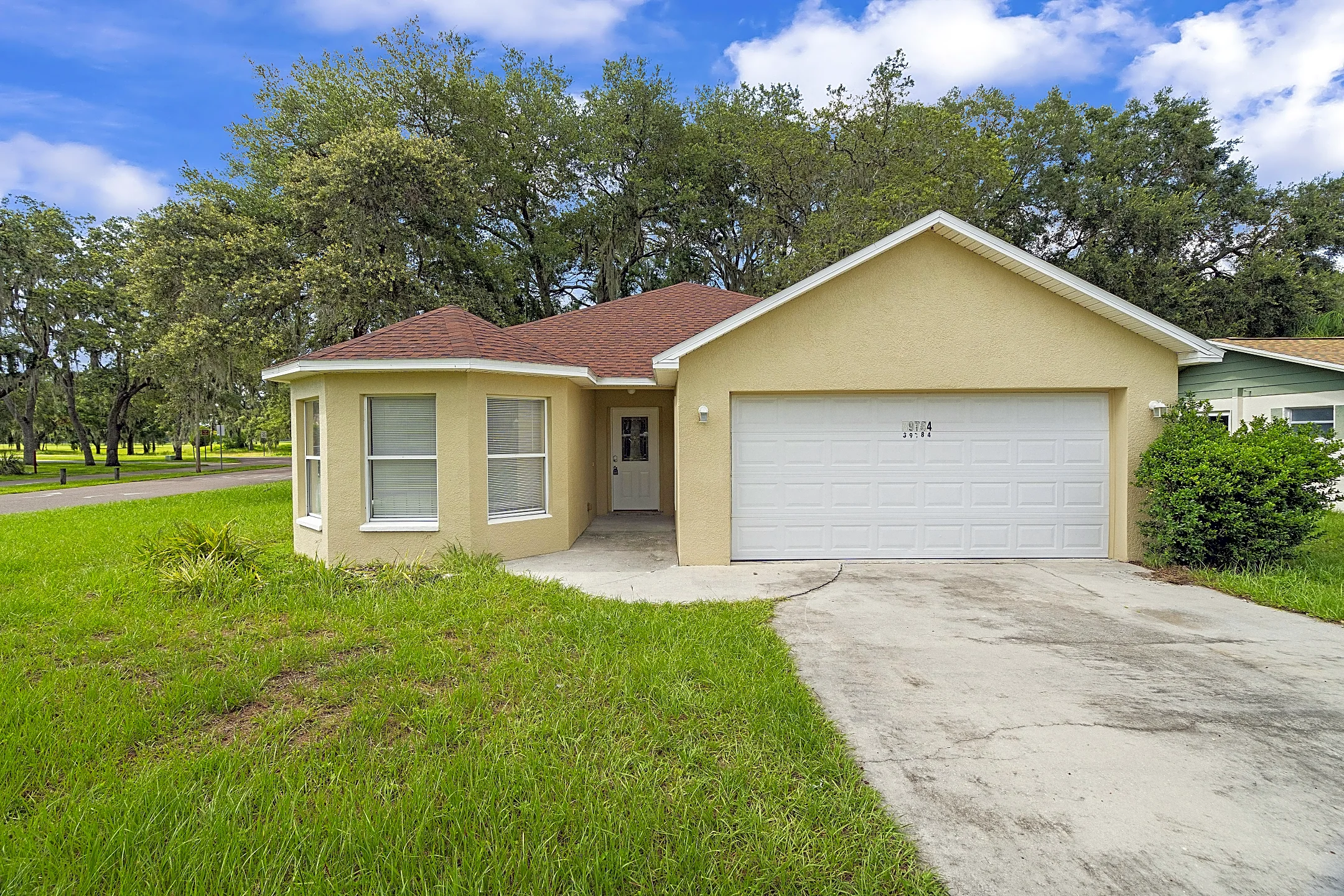 Street Houses - Zephyrhills, FL 33542