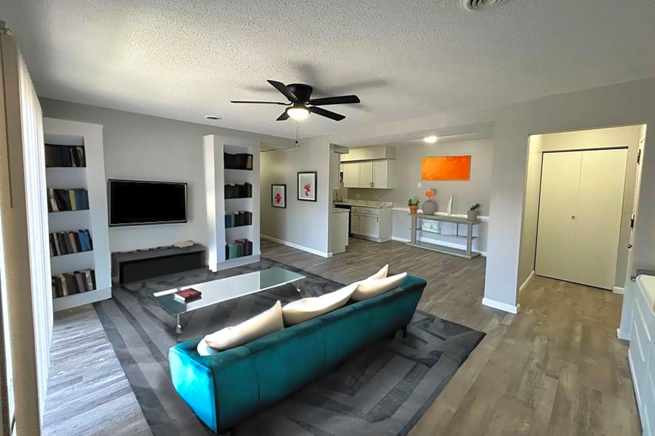Living Room - Secor Flats - Toledo, OH