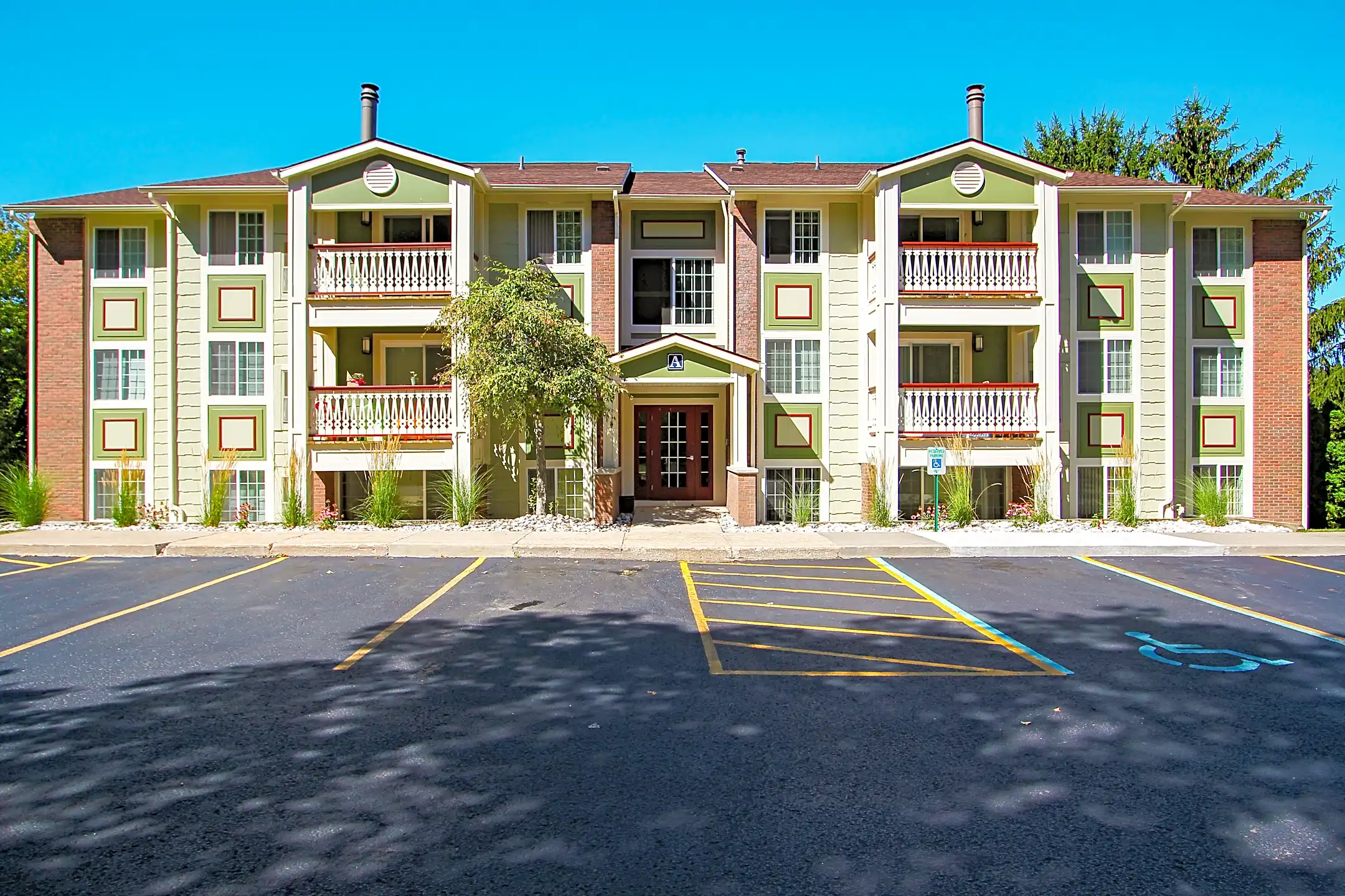 Little Traverse Village 301 Lafayette St. Petoskey, MI Apartments