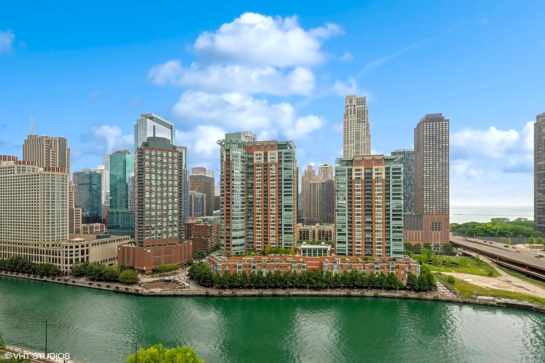 420 E Waterside Dr #1512 - Chicago, IL