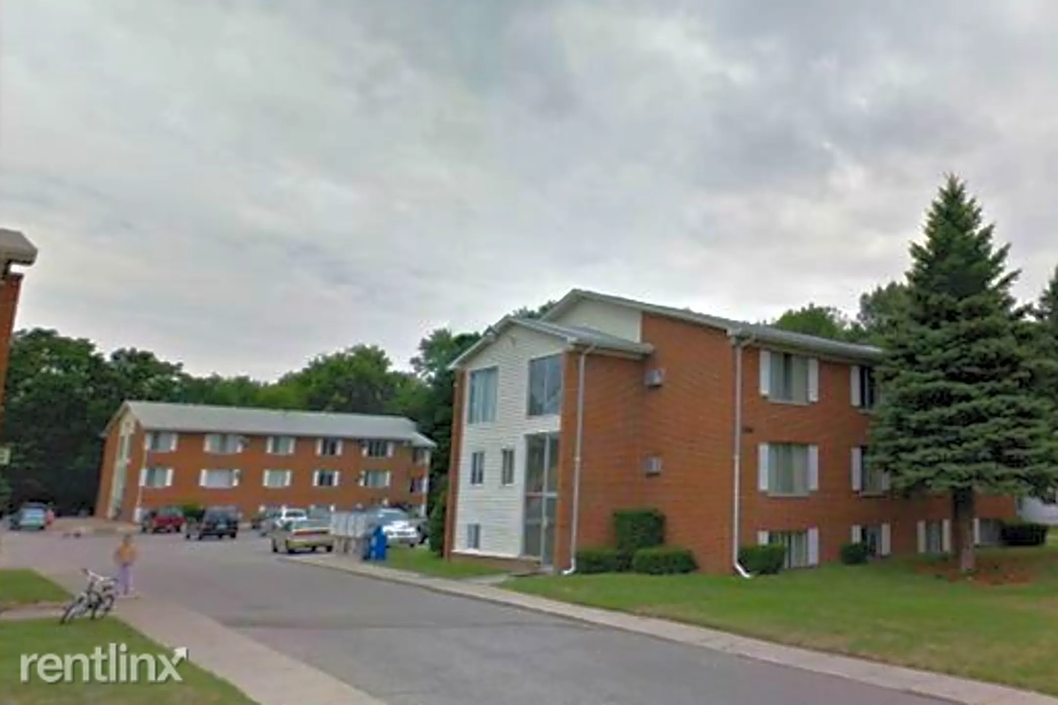 528 Pine St Apartments Clio, MI 48420