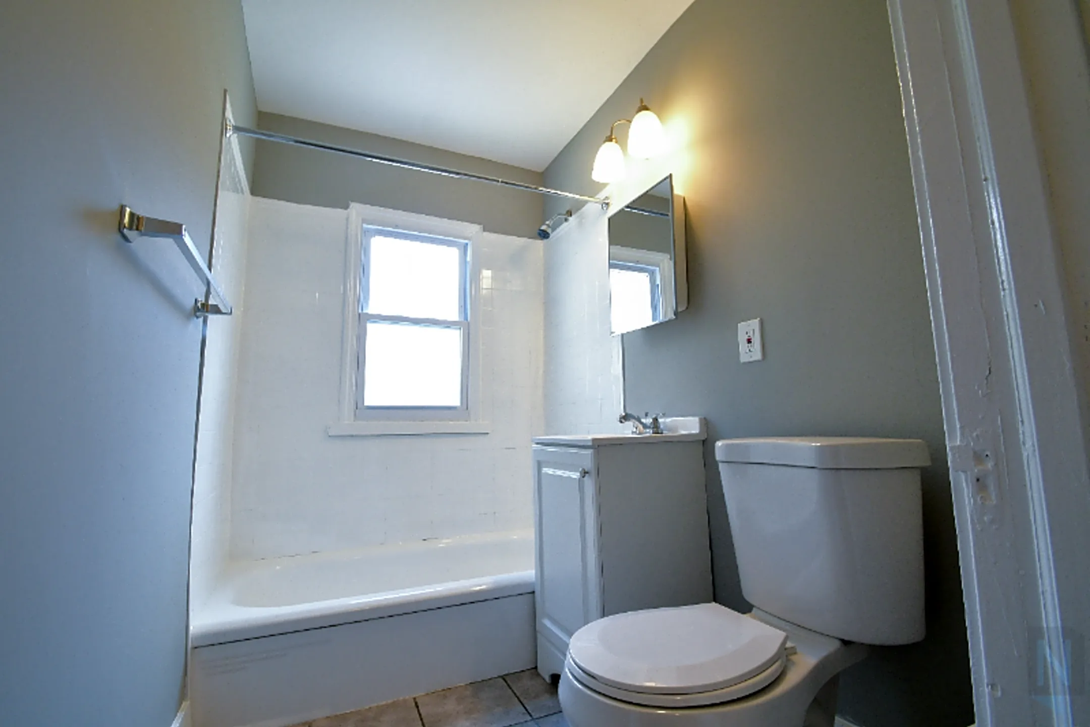 Bathroom - 318 M St NW - Washington, DC