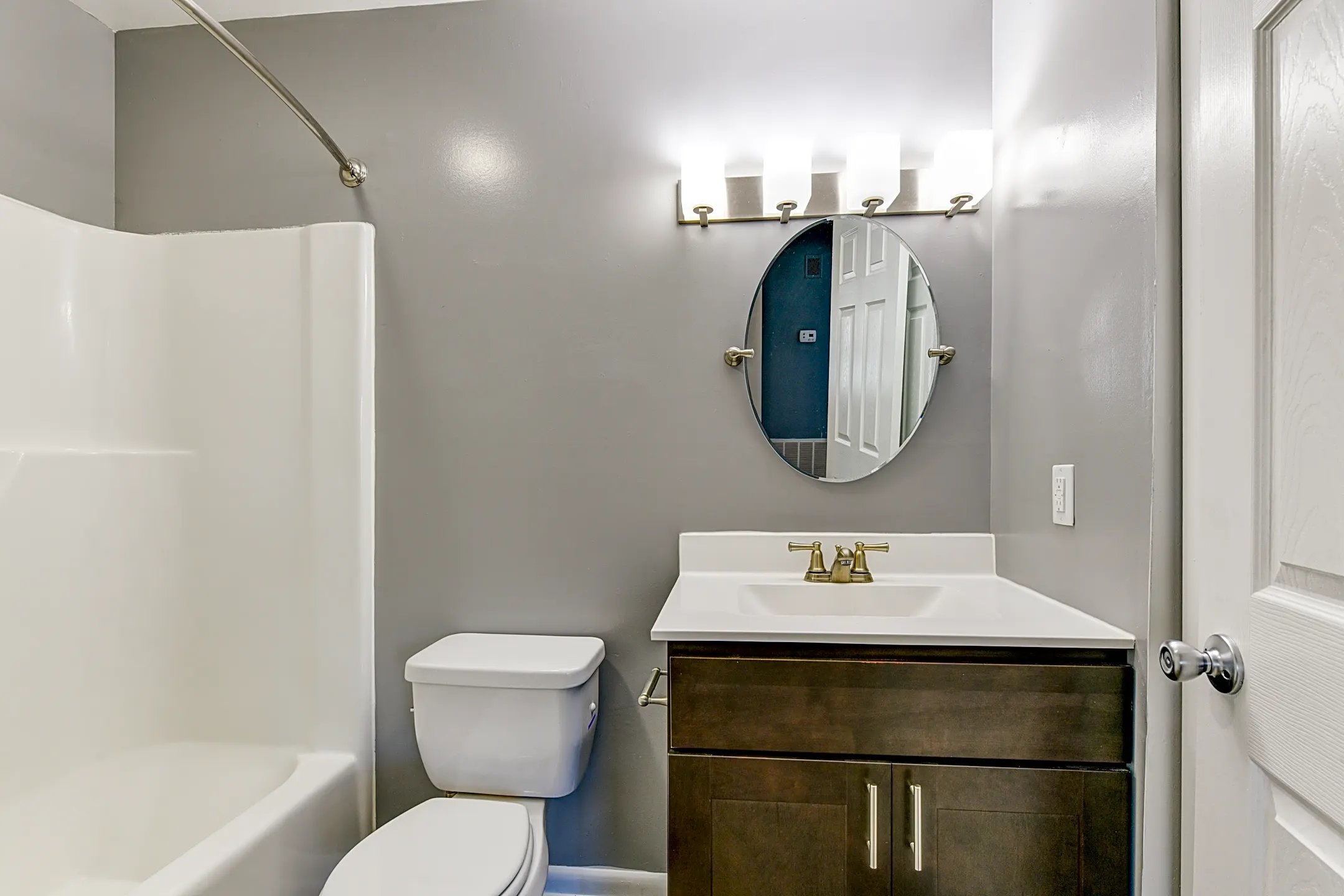 Village Green Elizabethtown, PA 17022