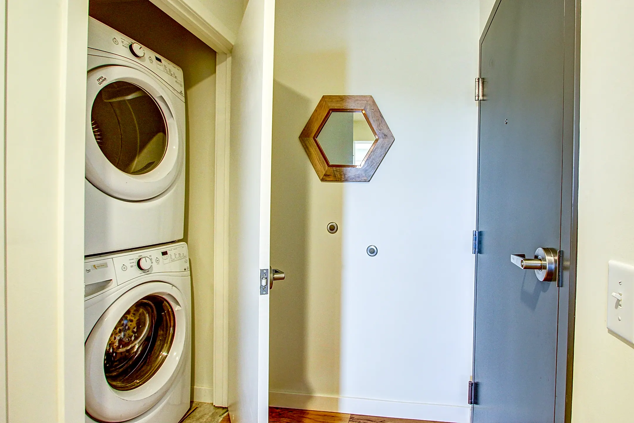 3030 South Water Street Apartments Pittsburgh, PA 15203