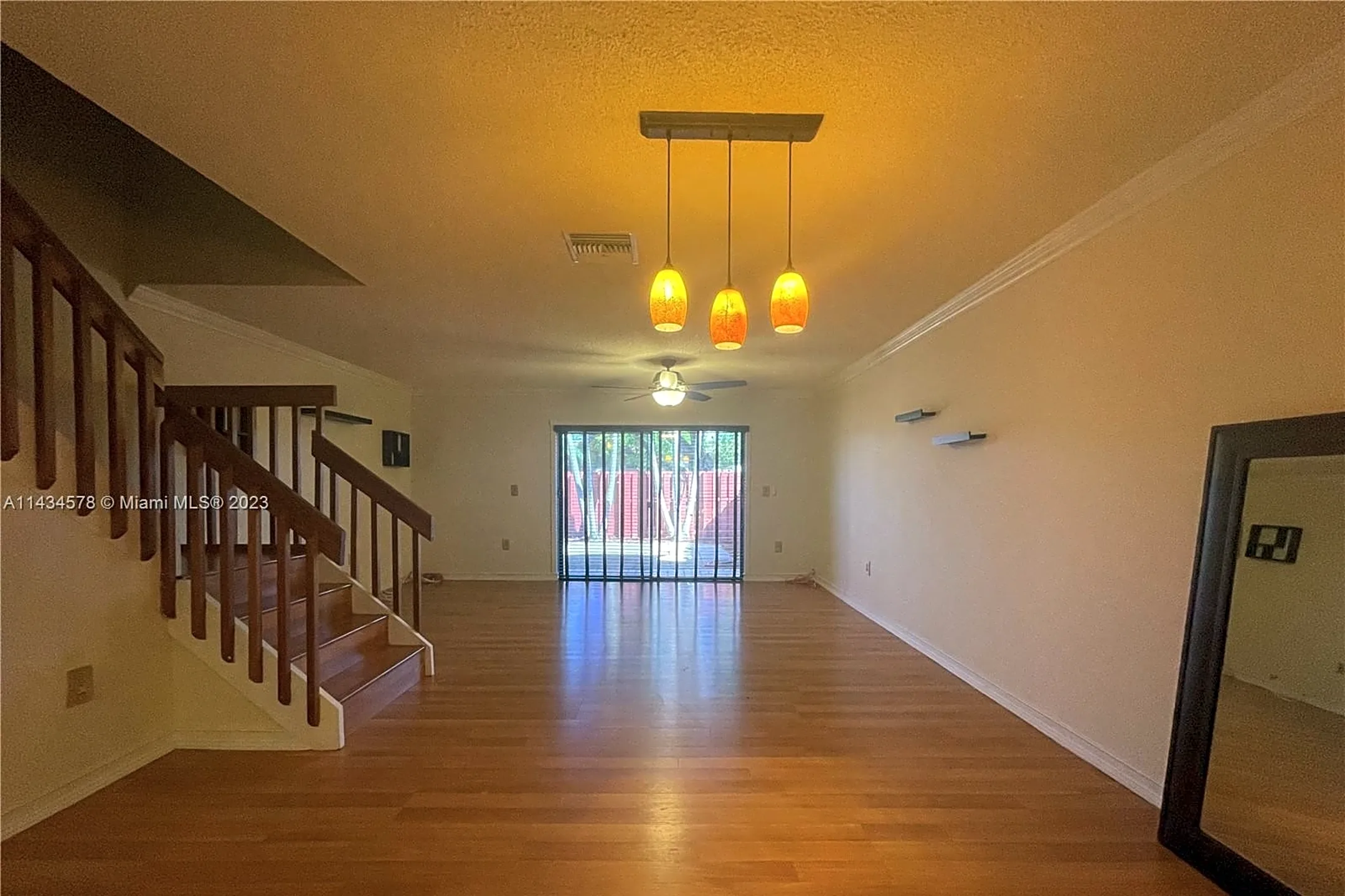 10511 NW 8th St #10511 - Pembroke Pines, FL