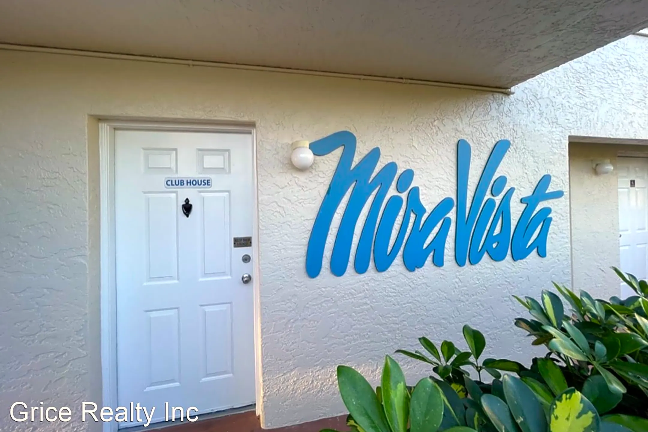 481 Quail Forest Blvd 481 Quail Forest Blvd unit B302 Naples, FL