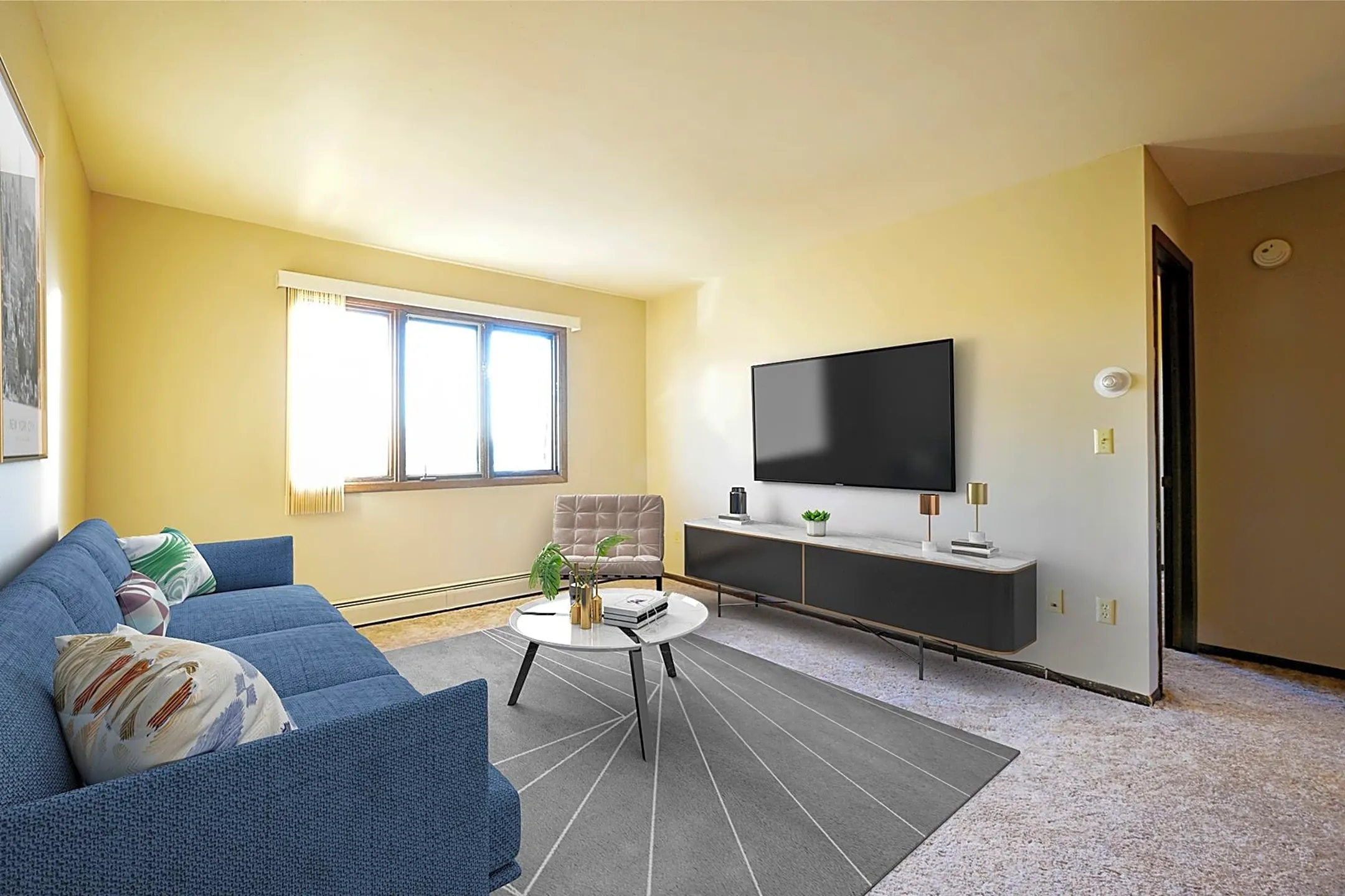 Twin Villas Great SE Location! Pet Friendly, Free WiFi! Heat Paid