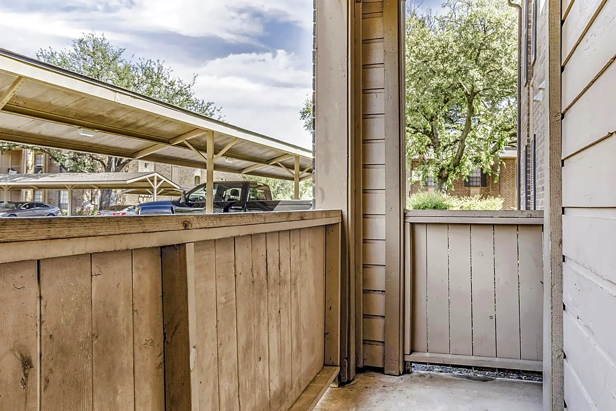 The Arbors of Euless Apartments Euless, TX 76039