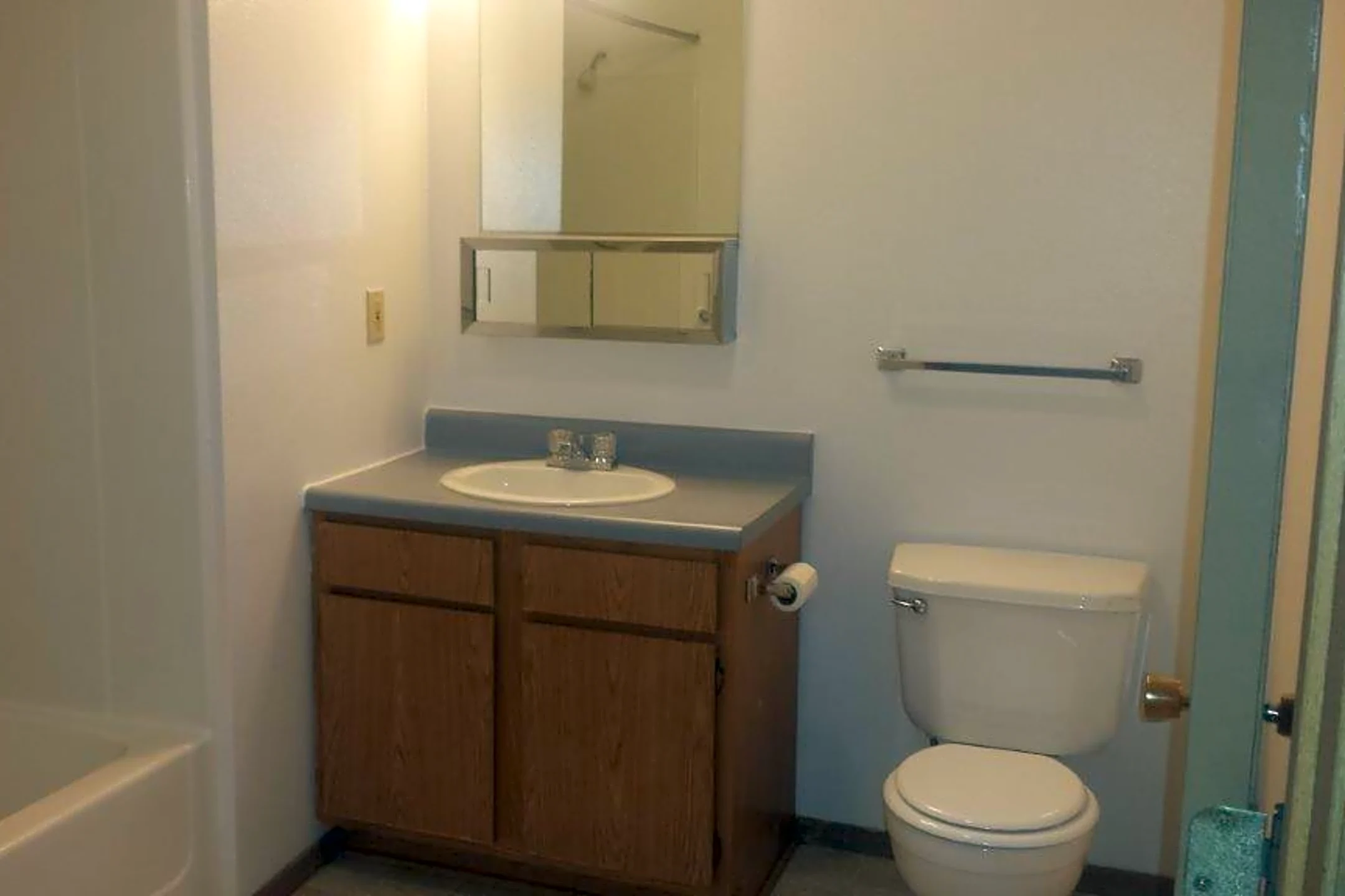 The Landings Apartments Centerville, IA 52544