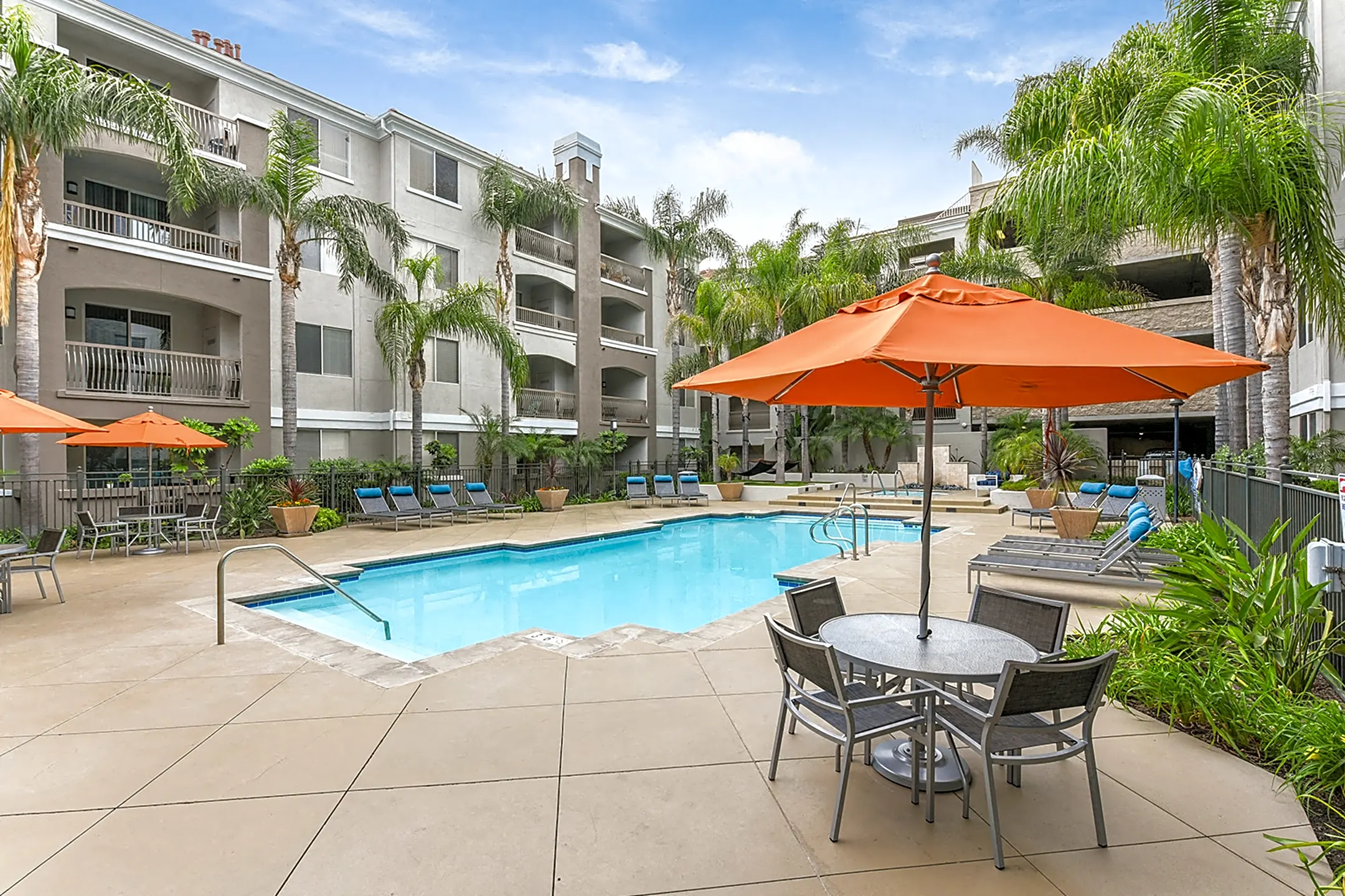 Windsor at Main Place - 1235 W Town and Country Rd | Orange, CA ...