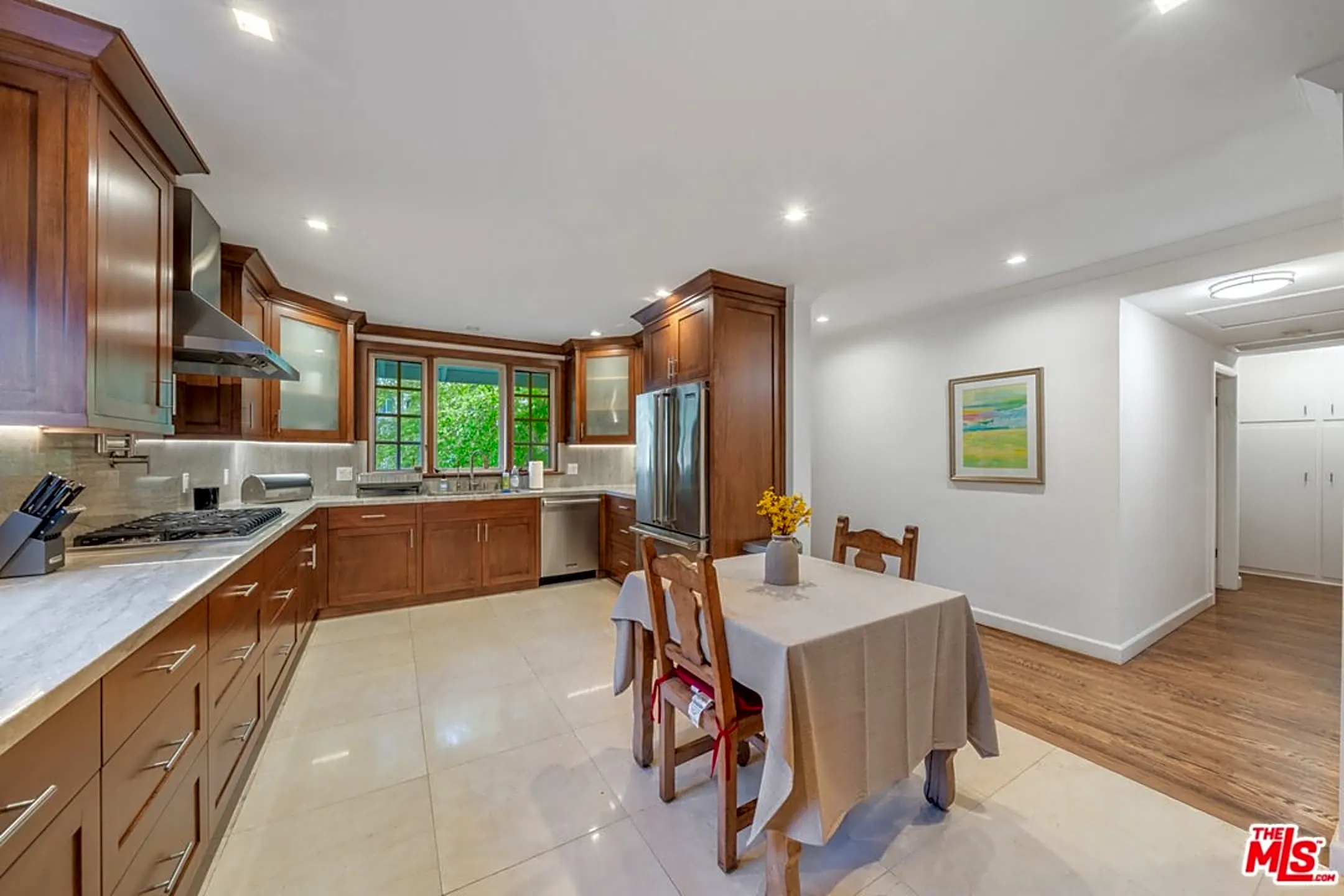 Dining Room - 3771 Longview Valley Rd - Los Angeles, CA