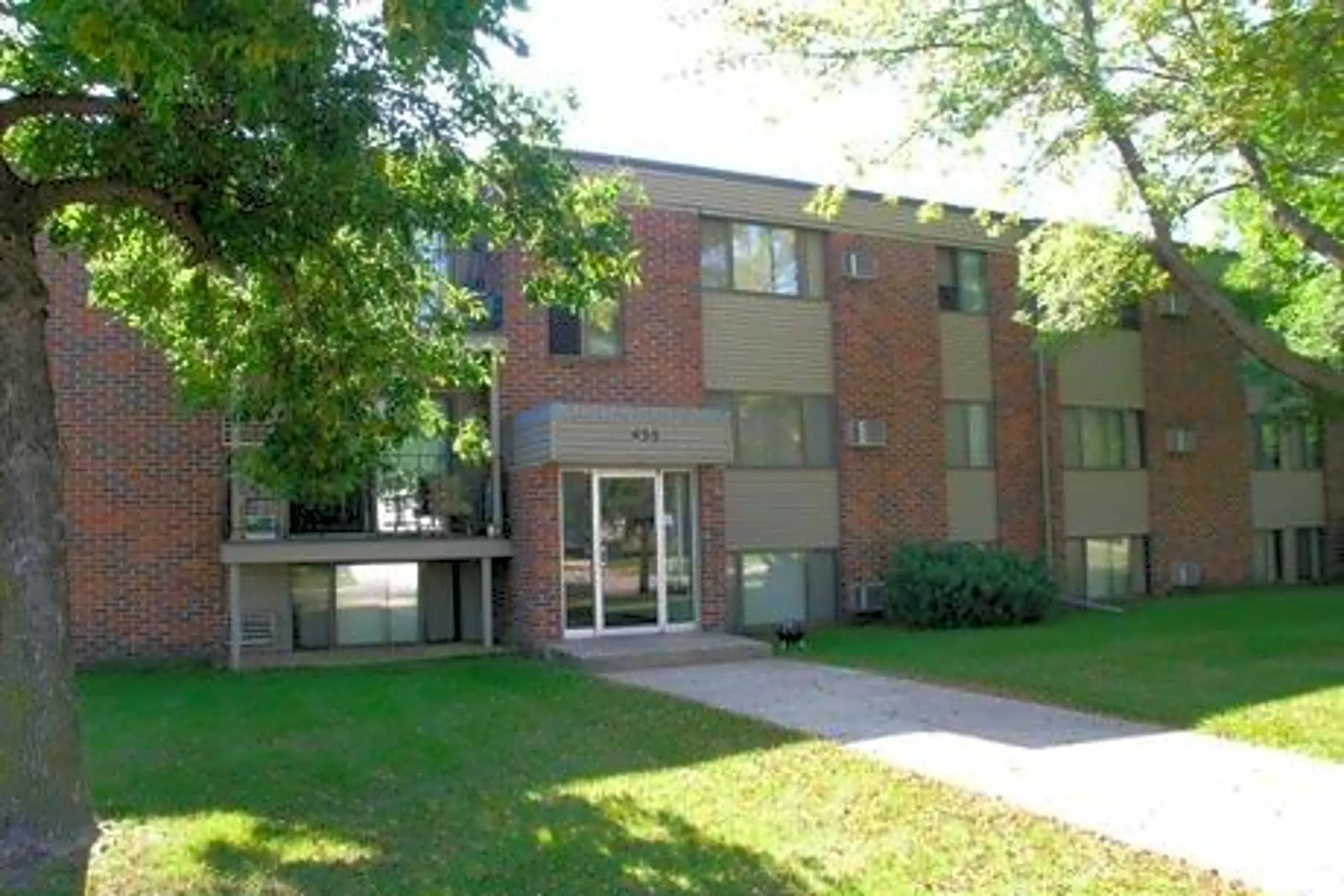 Fairlane Apartments 455 High St NE Hutchinson, MN for Rent Rent.
