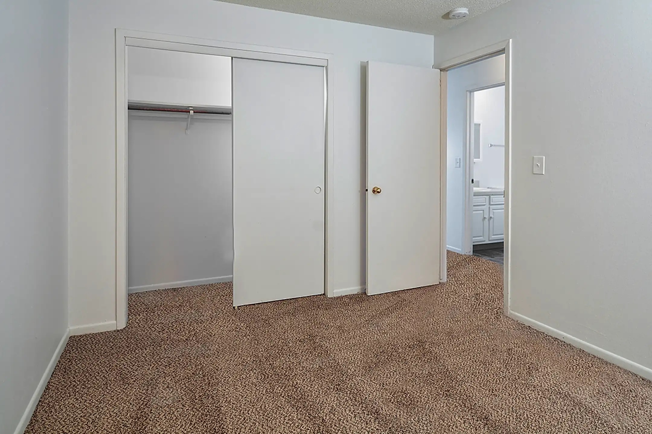 Timberland at Meredith 7800 Iltis Dr Urbandale, IA Apartments for