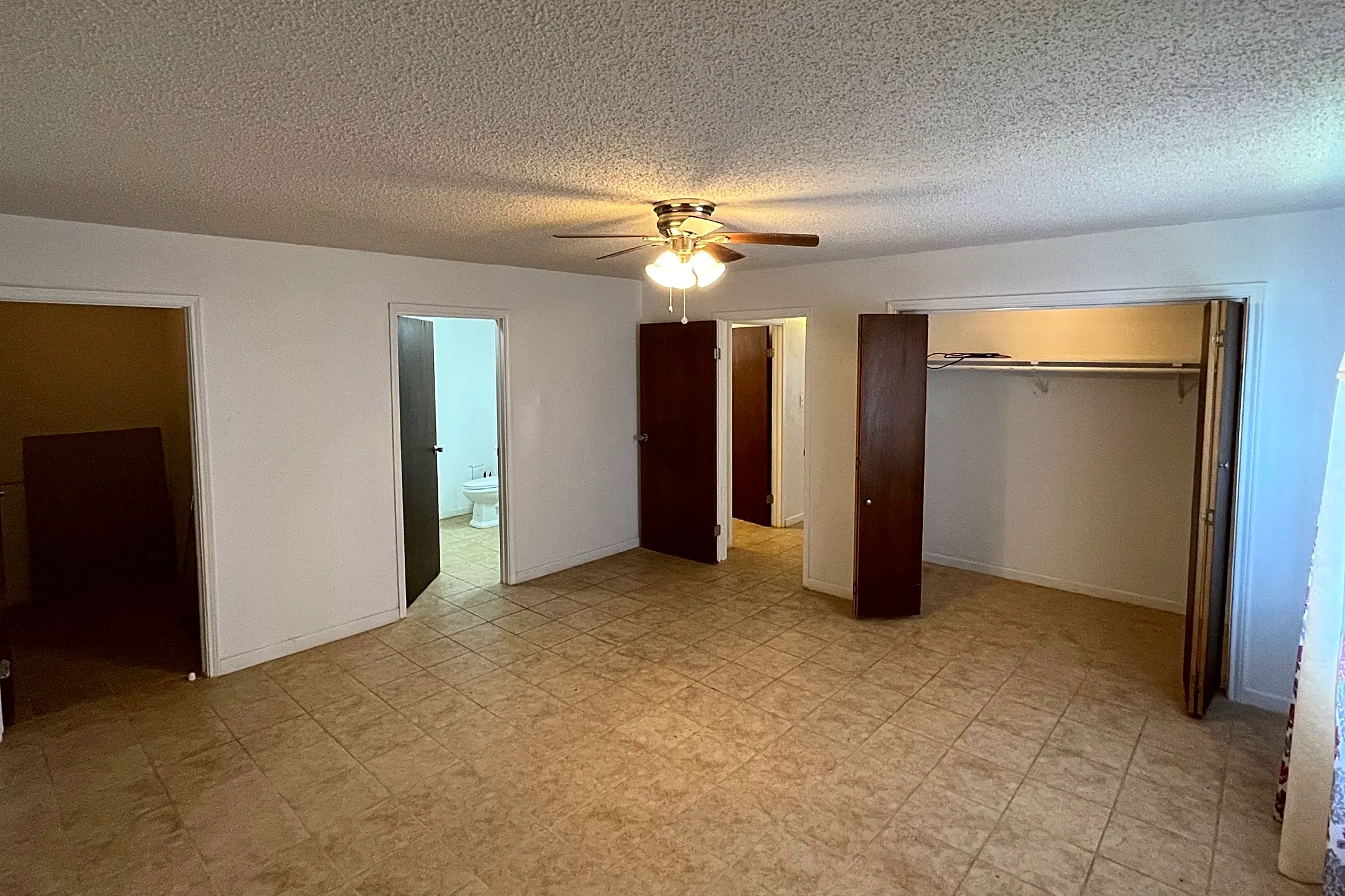 310 S Val Verde Rd Apartments - Donna, TX 78537