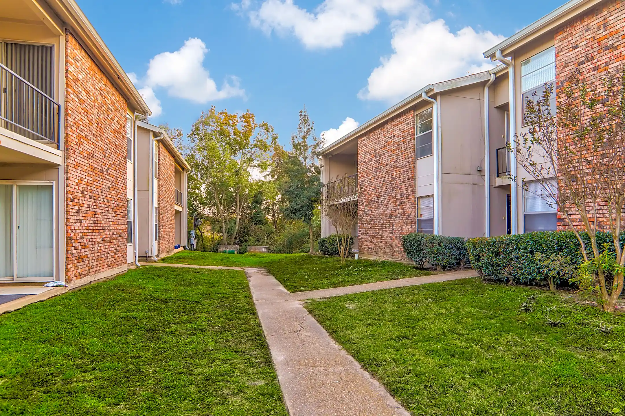Magnolia Oaks Apartments 2804 Dubarry Dr Gautier, MS Apartments for