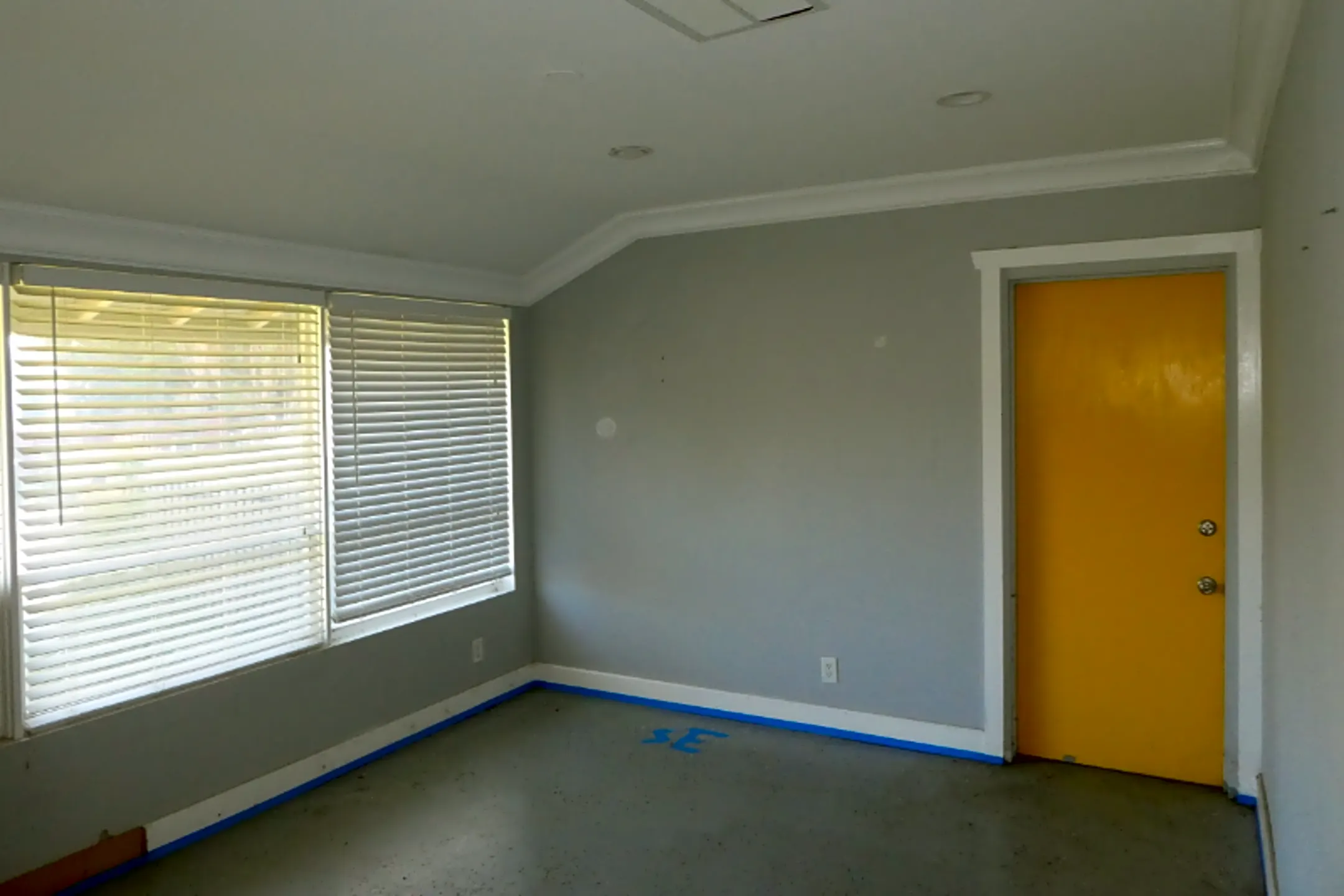 5431 Denny Ave 5431 Denny Ave unit 2 Los Angeles, CA Houses for