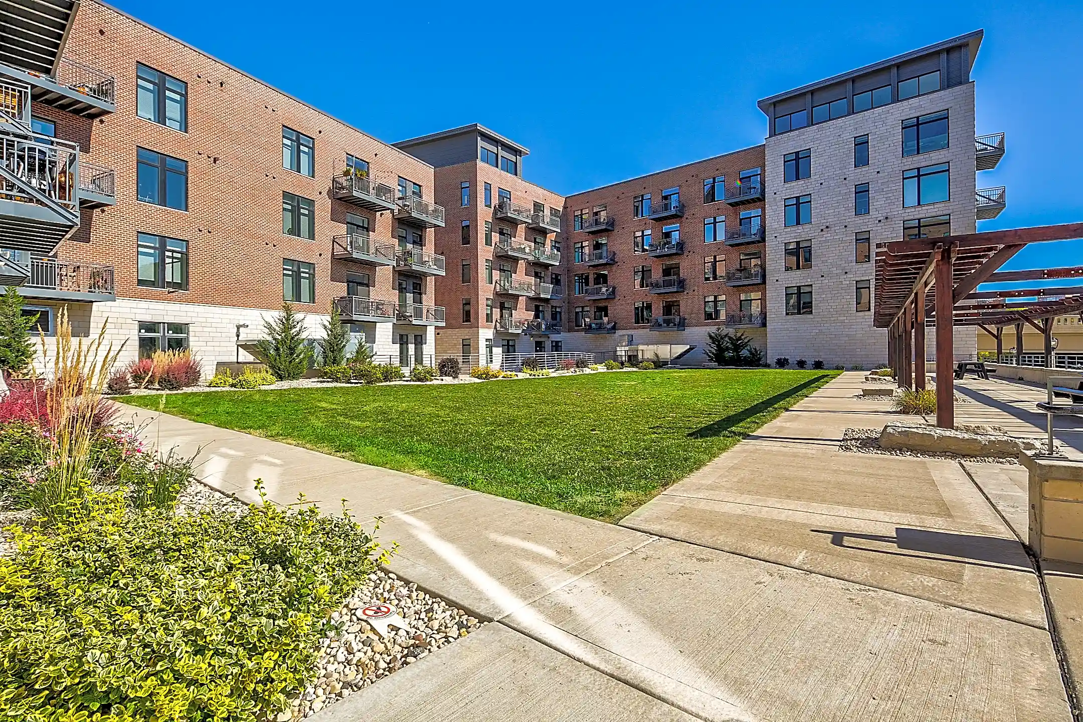 Walker's Landing Milwaukee, WI 53212