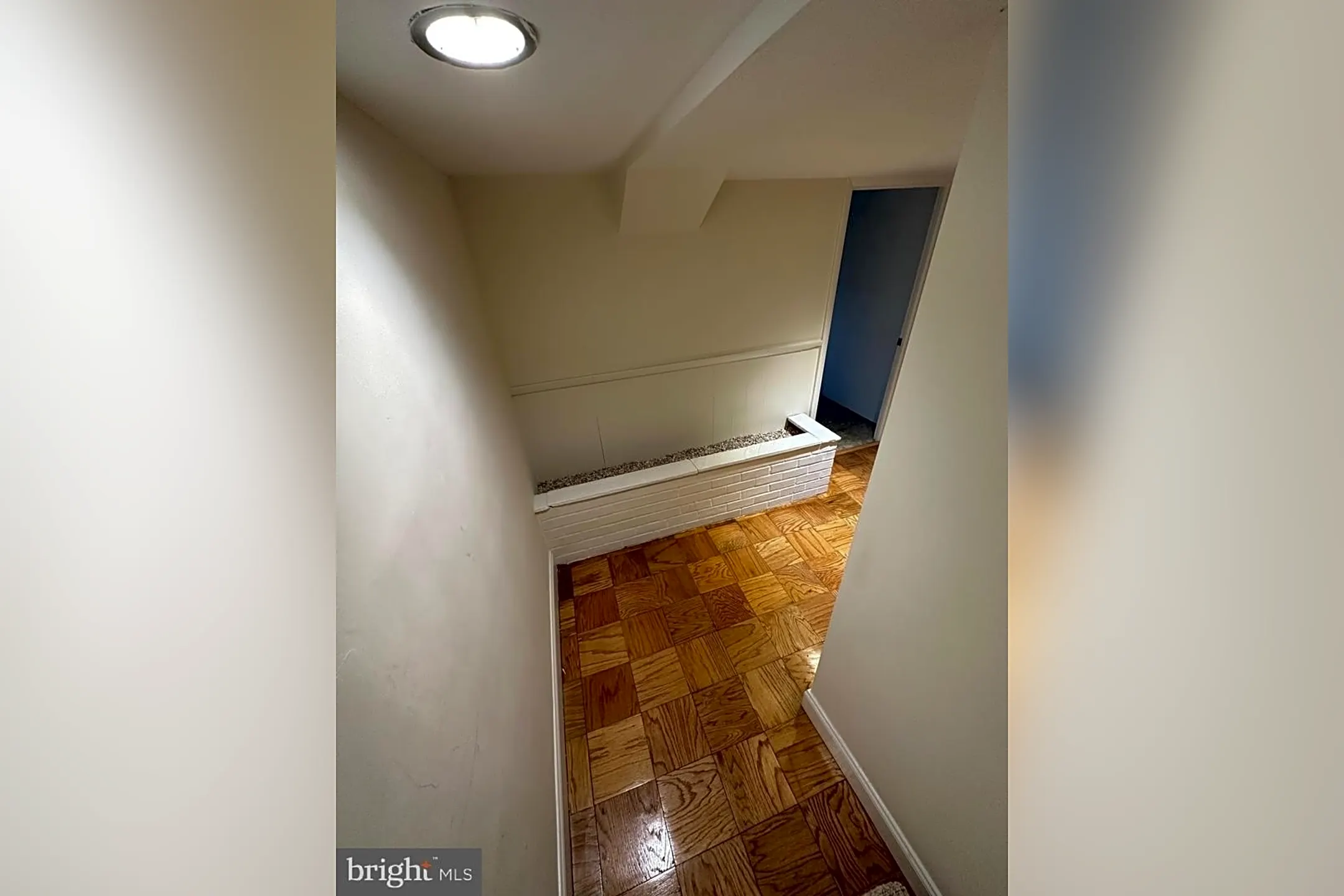10107 Dickens Ave - Bethesda, MD