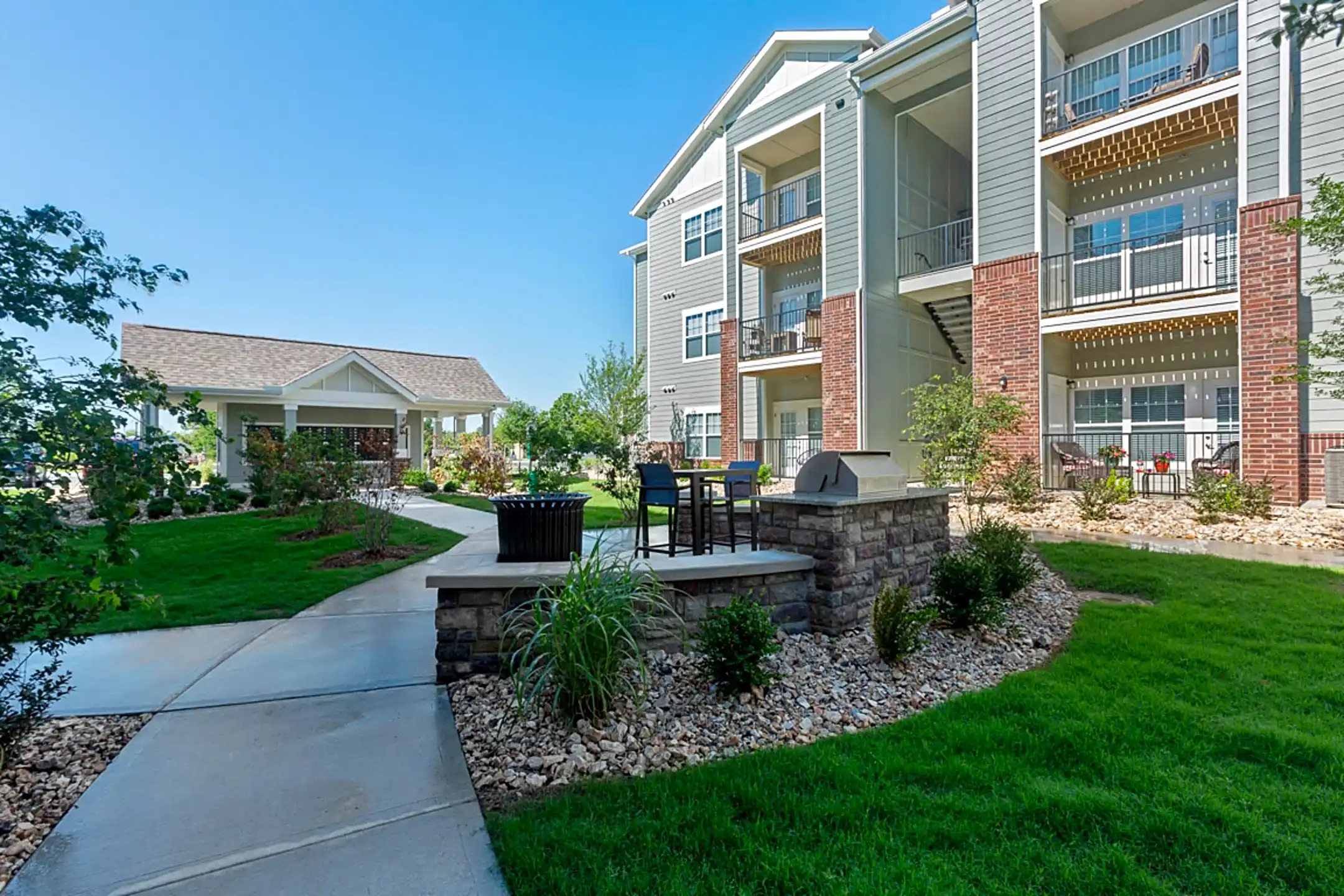 Creekside Apartment Homes Broken Arrow, OK 74012