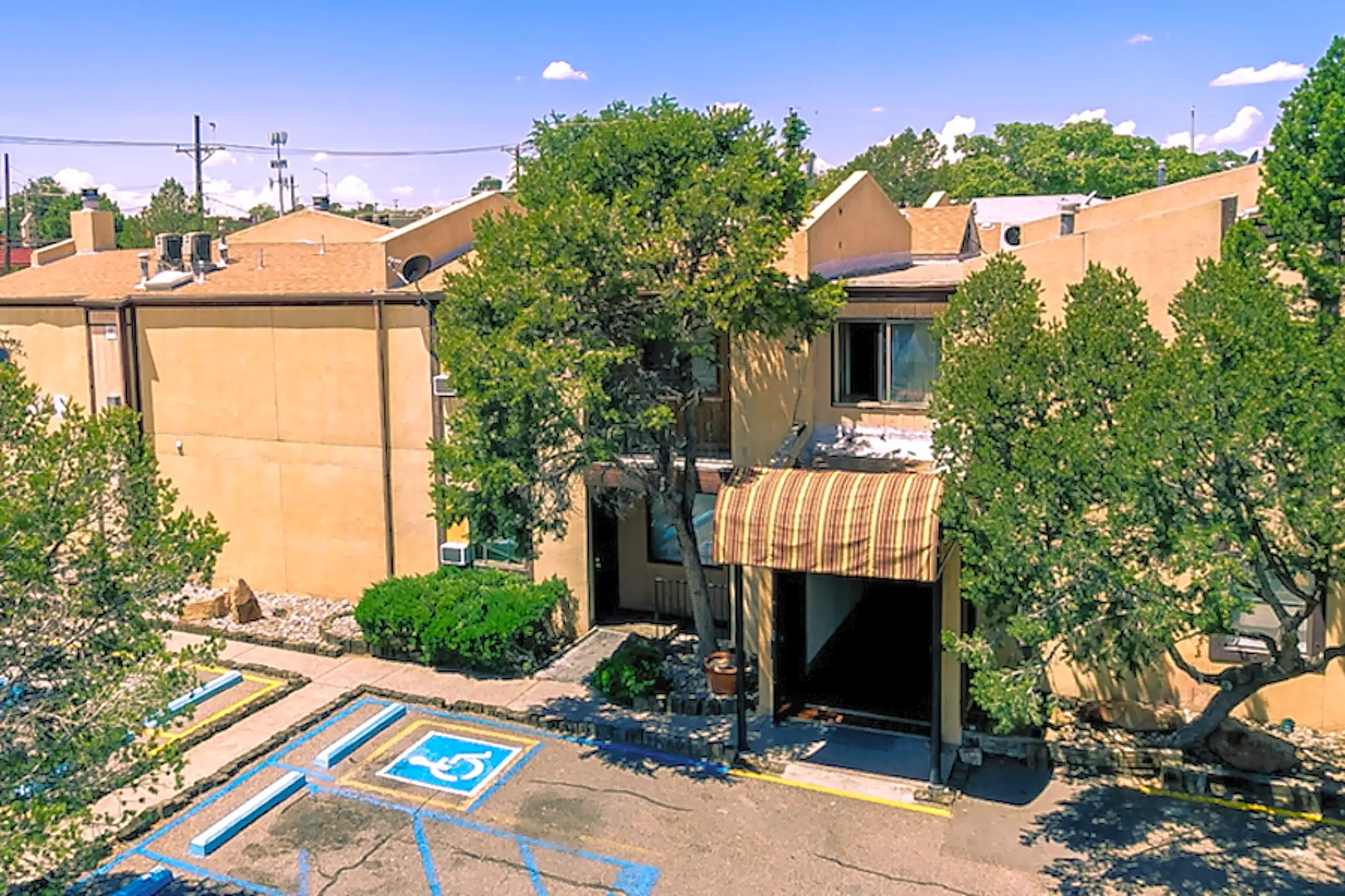 El Sereno Apartments 1335 Ortiz Drive Southeast Albuquerque, NM Apartments for Rent Rent.