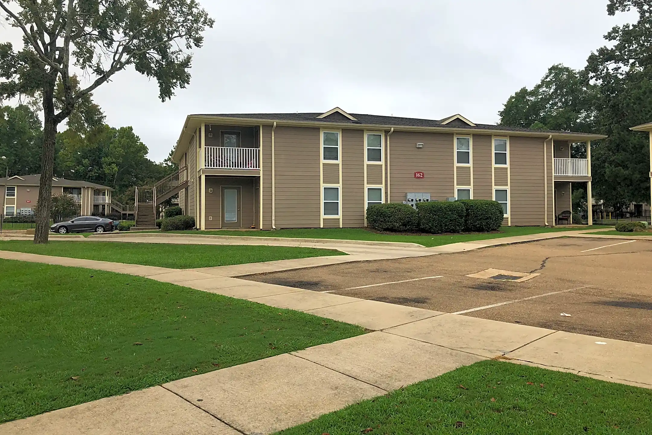 THE GROVE APARTMENTS 150 Woodway Dr Jackson, MS Apartments for Rent