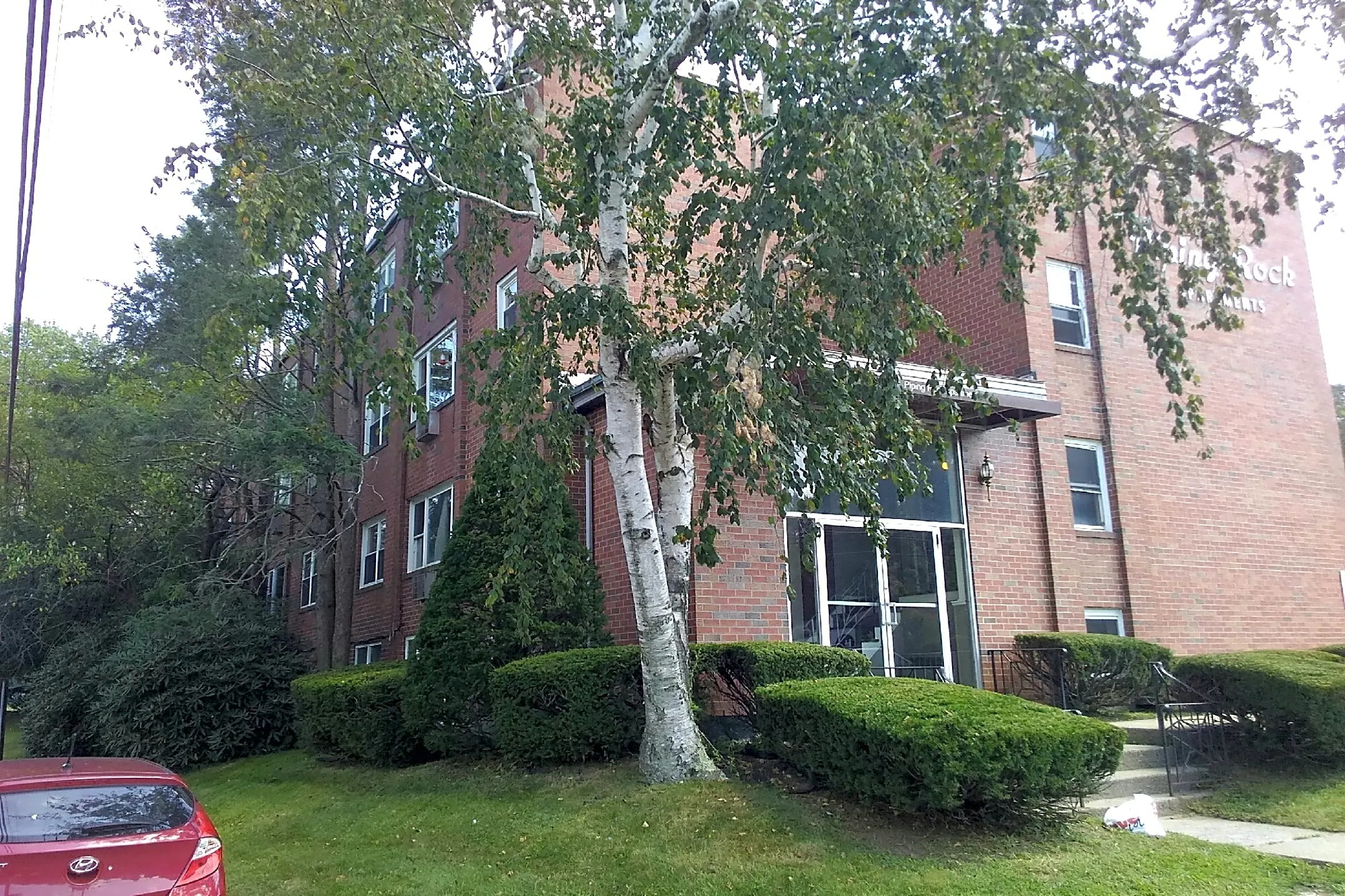 Piping Rock Apartments