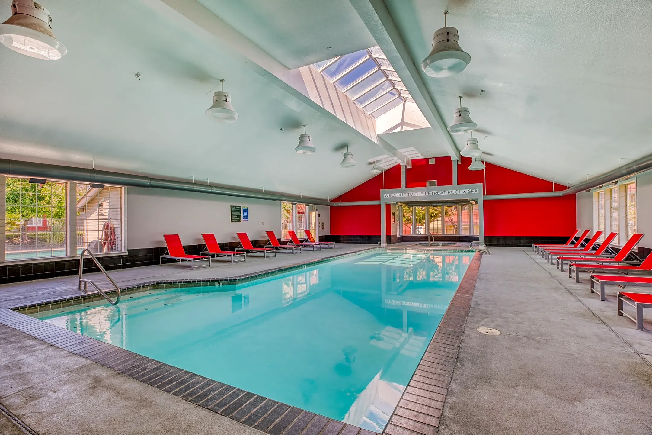 Pool - Pavilion Apartment Homes - Federal Way, WA