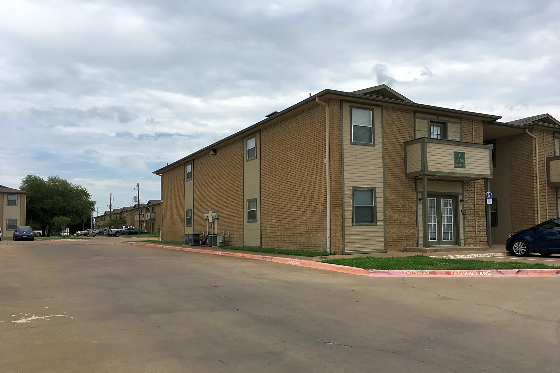 Park Dale Lane Apartments Fort Worth, TX 76108