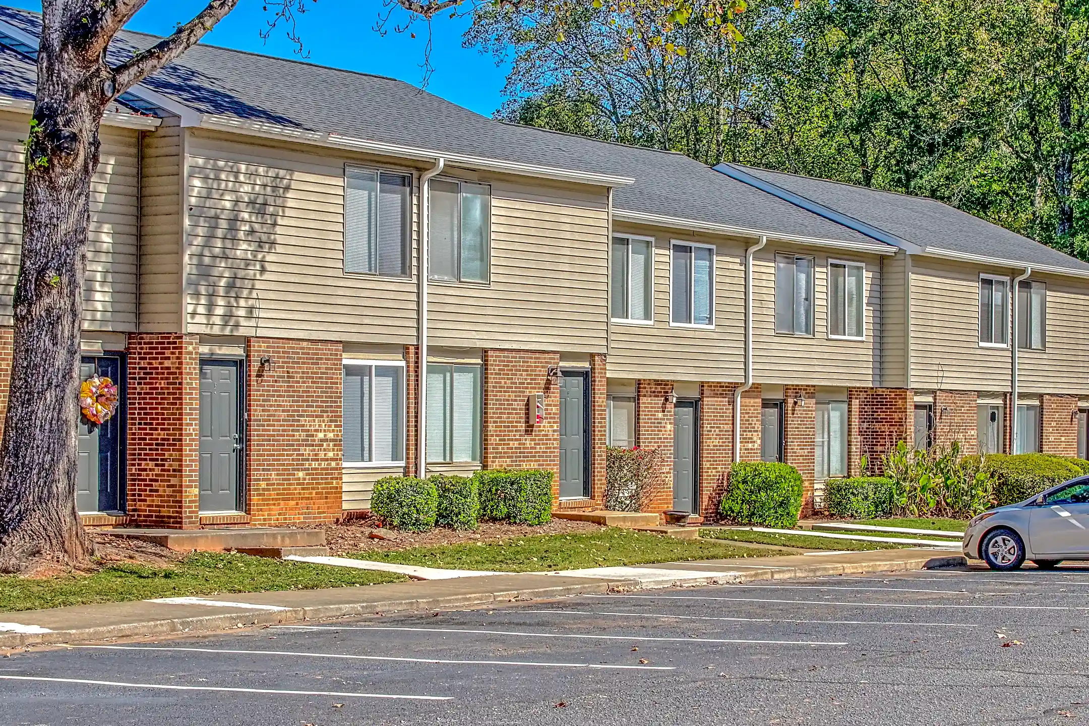 Lakeview 106 Barkwood Dr Greenwood, SC Apartments for Rent Rent.