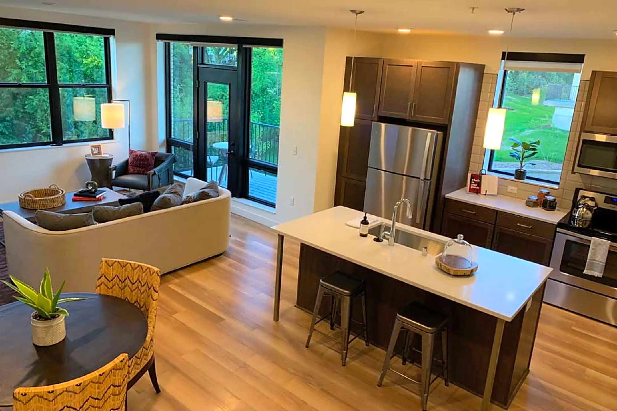 Statesman Apartments Franklin, WI 53132