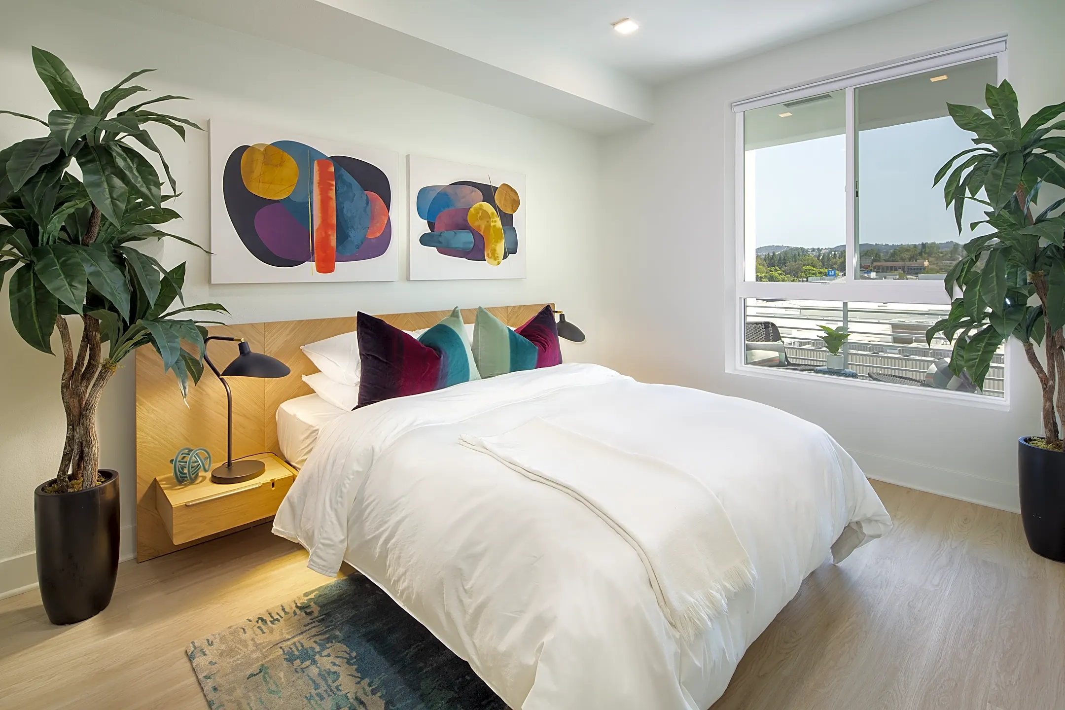 Bedroom - The Q Topanga - Woodland Hills, CA