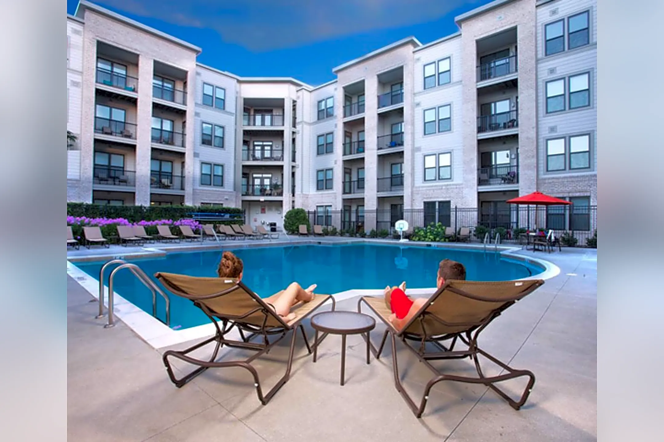 Penrose Square Arlington, VA 22204