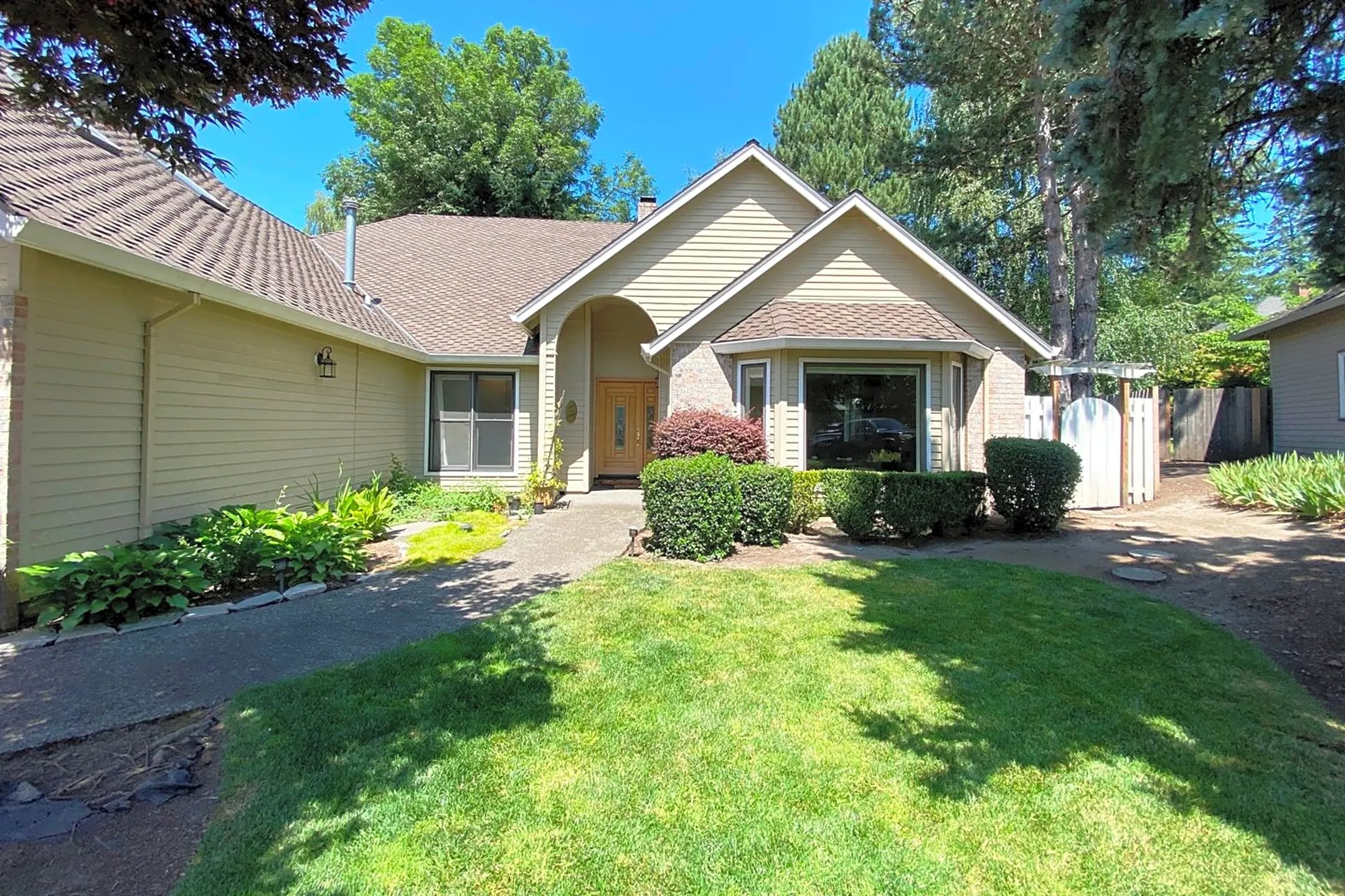 13978 Westcott Ct | Lake Oswego, OR Houses for Rent | Rent.
